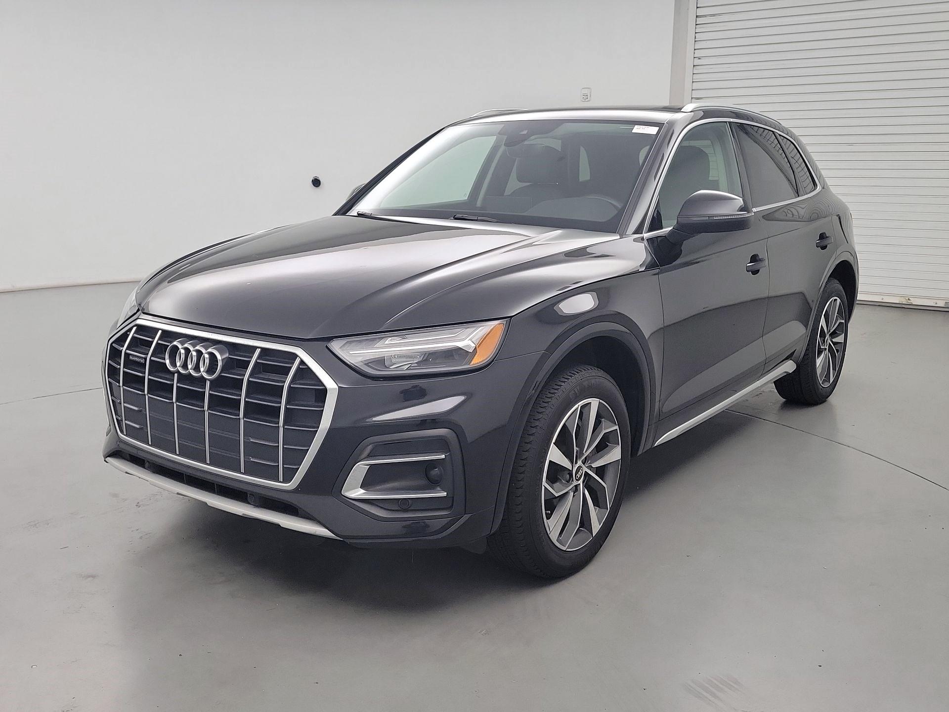 Thumbnail: 2021 Audi Q5 - 3