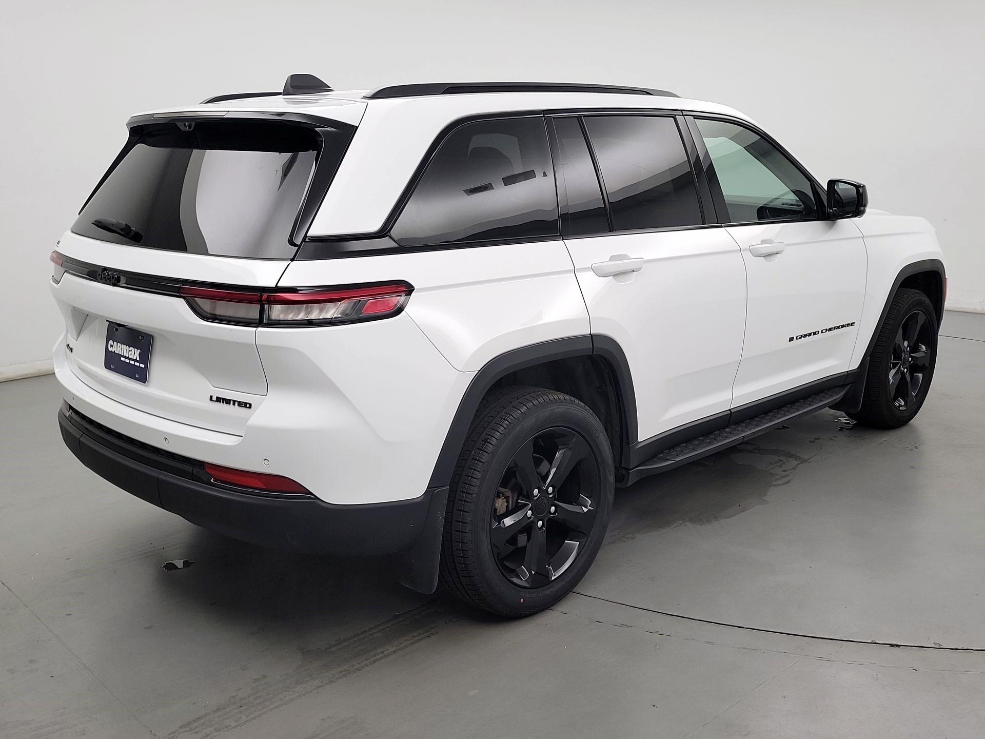 Thumbnail: 2023 Jeep Grand Cherokee - 5