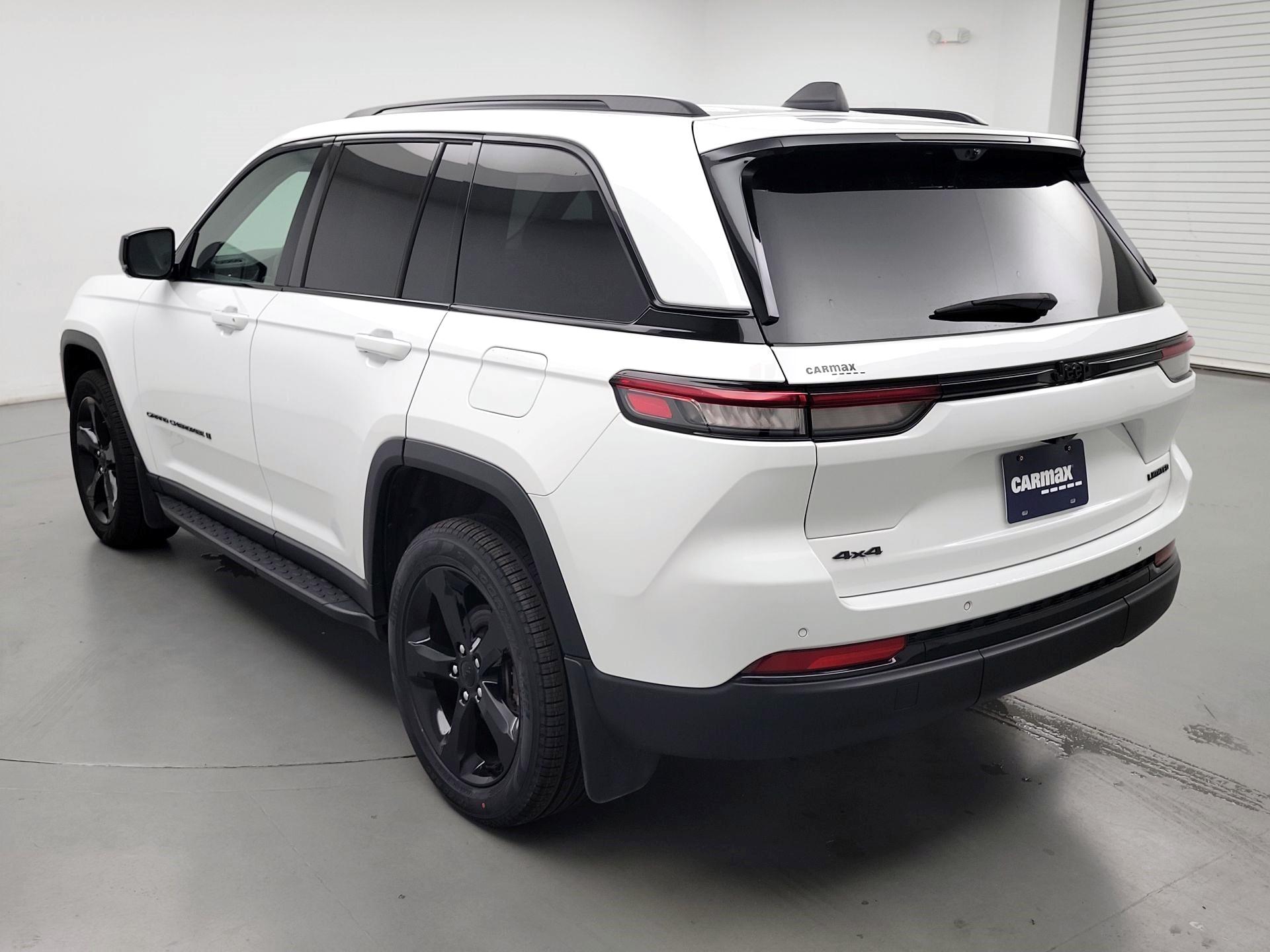 Thumbnail: 2023 Jeep Grand Cherokee - 7