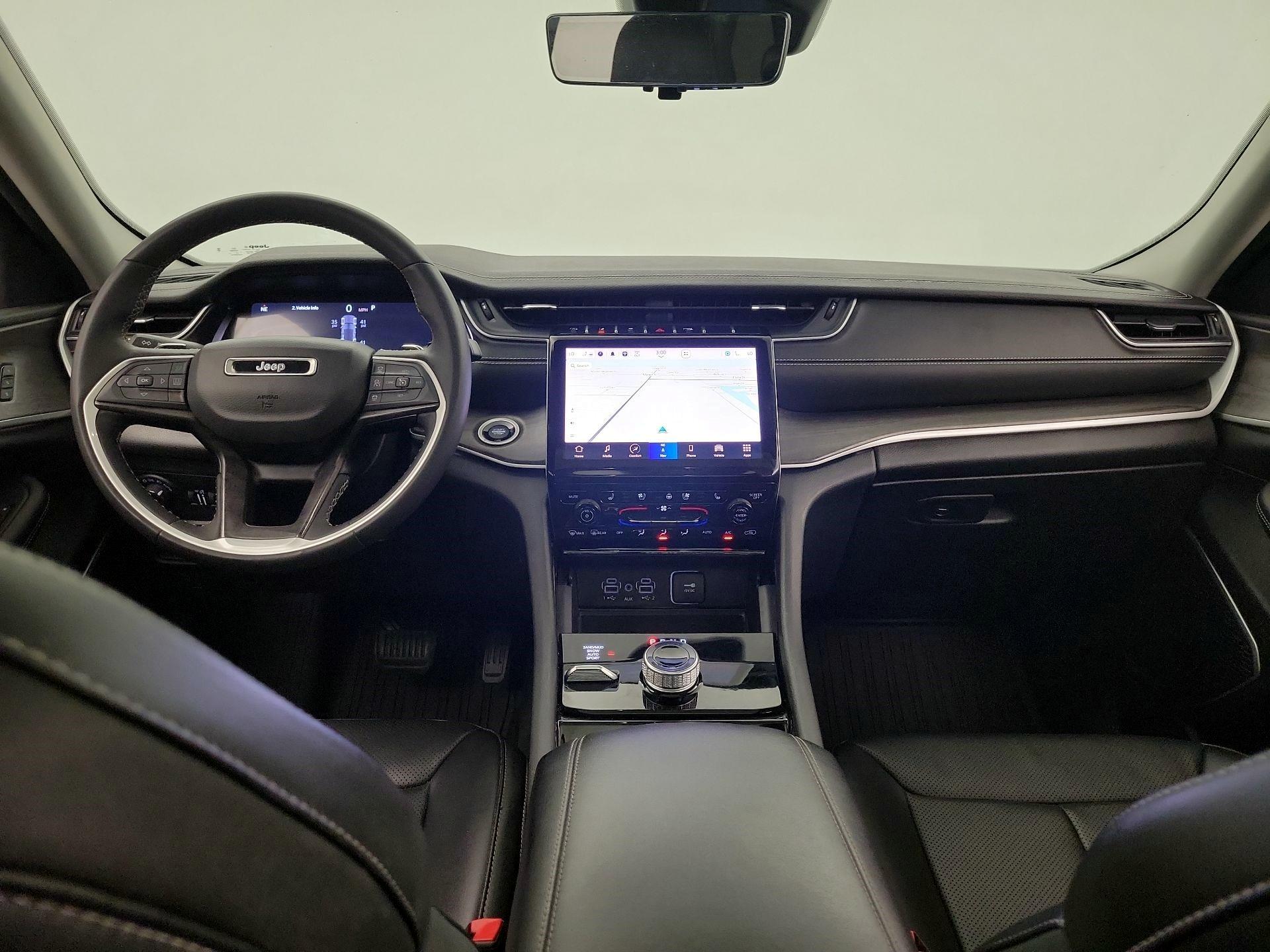 Thumbnail: 2023 Jeep Grand Cherokee - 8