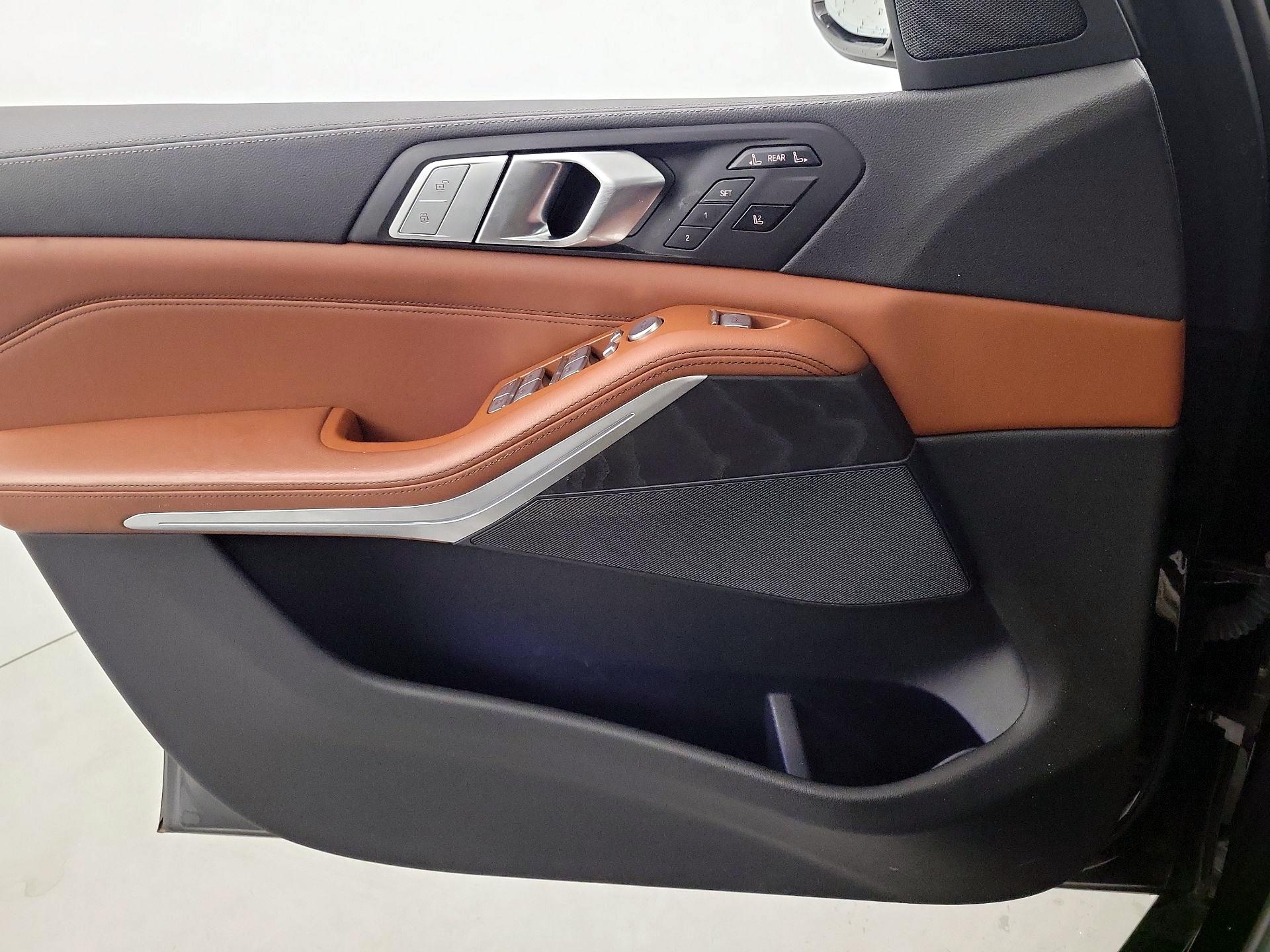 Thumbnail: 2022 BMW X7 - 12