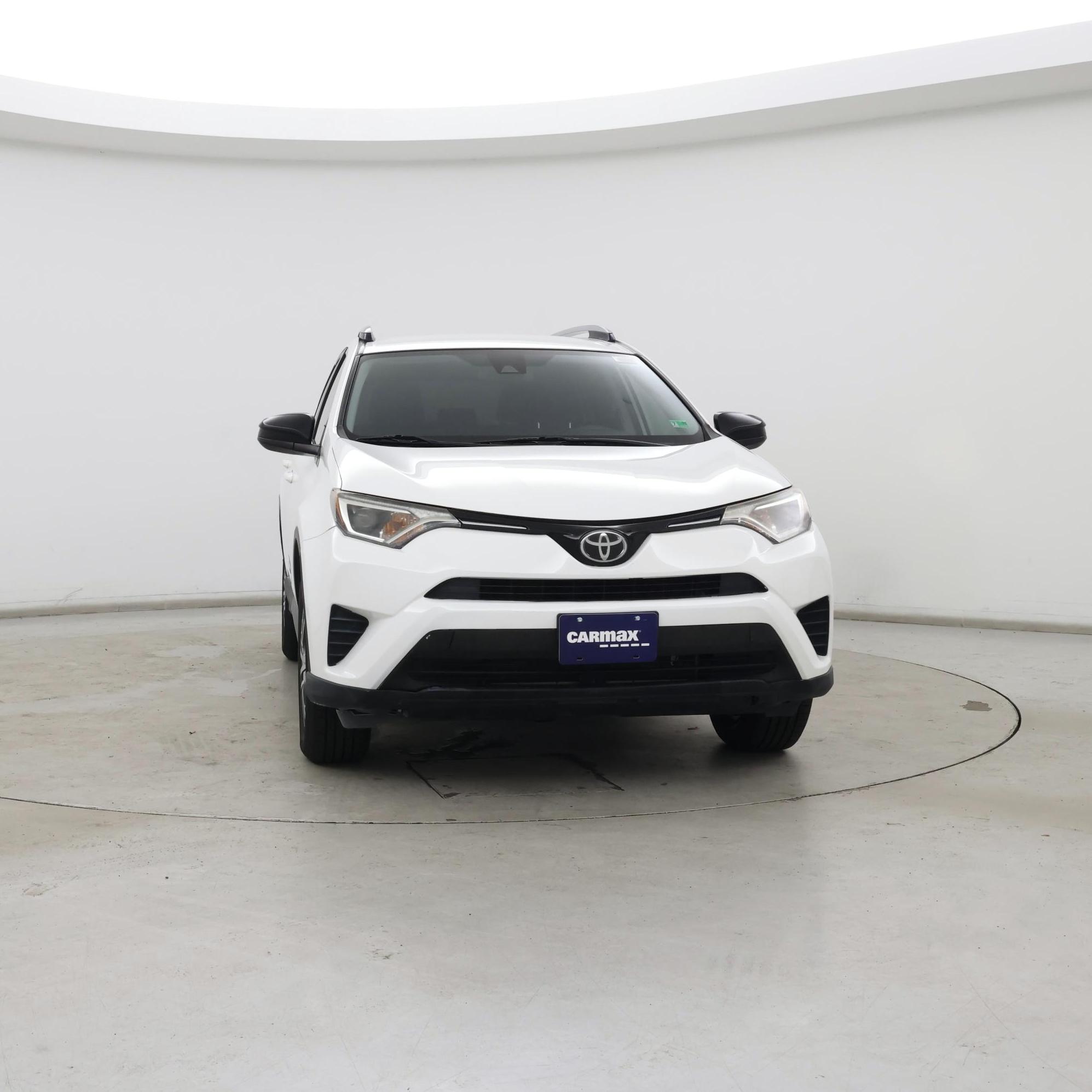 Thumbnail: 2017 Toyota RAV4 - 5