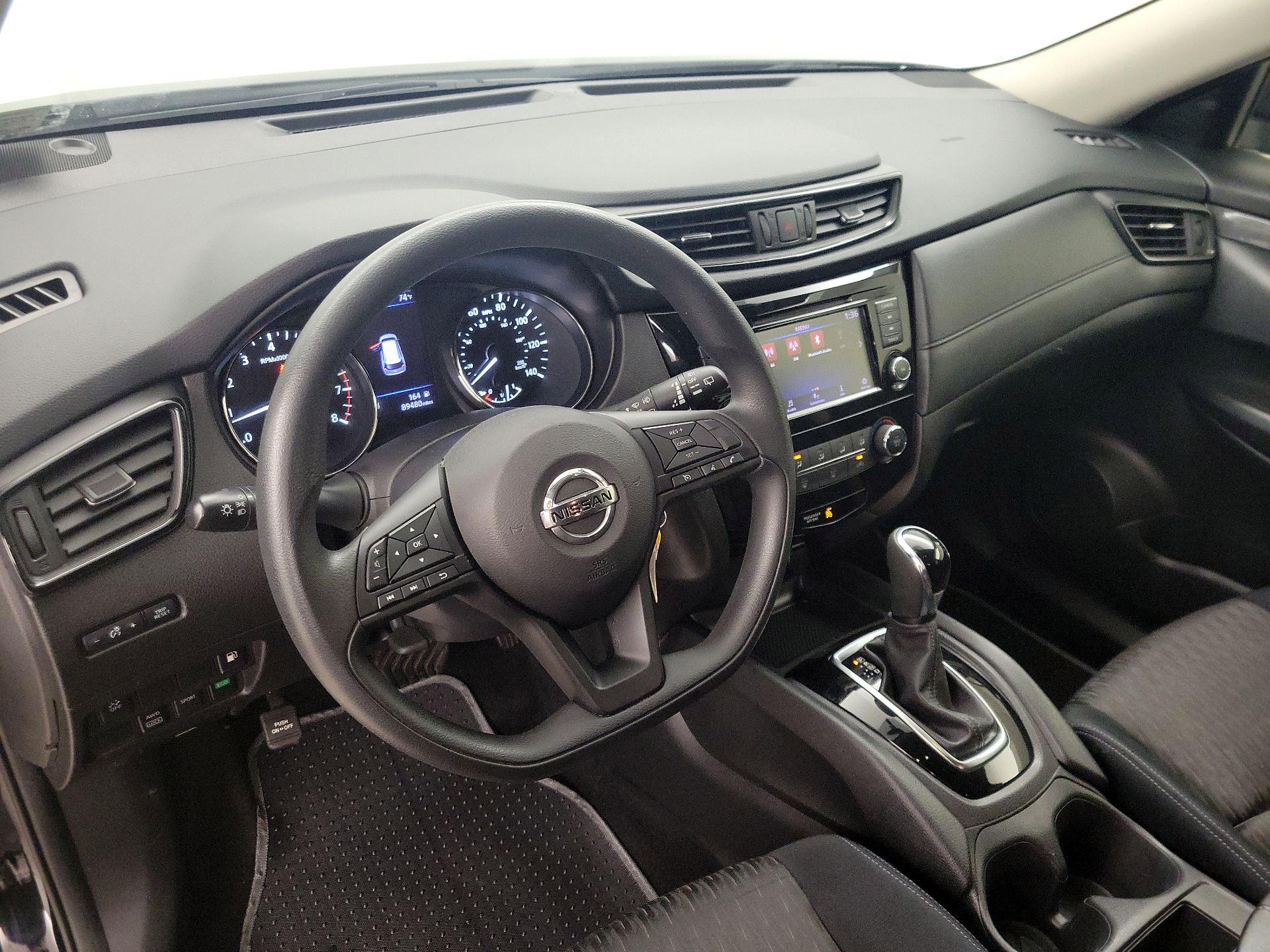 Thumbnail: 2018 Nissan Rogue - 9