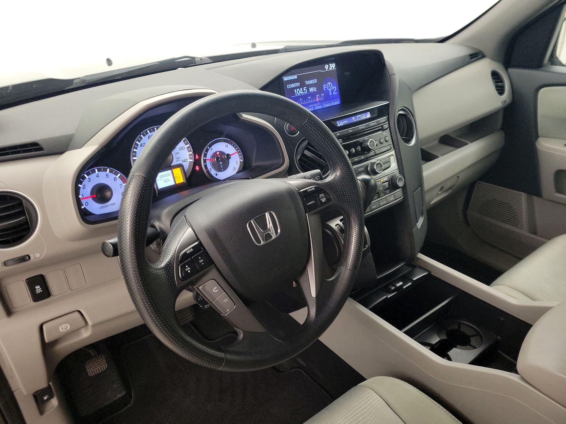 Thumbnail: 2015 Honda Pilot - 9