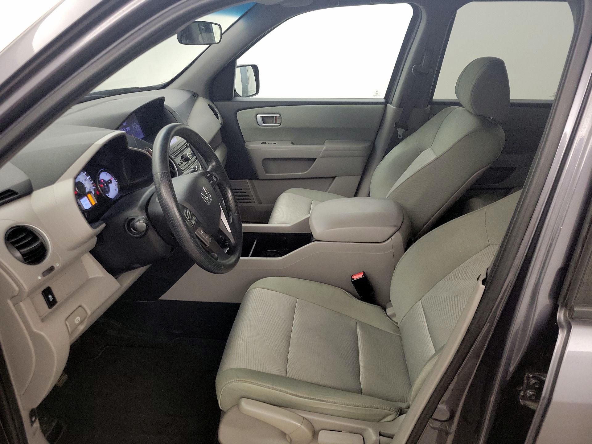 Thumbnail: 2015 Honda Pilot - 11