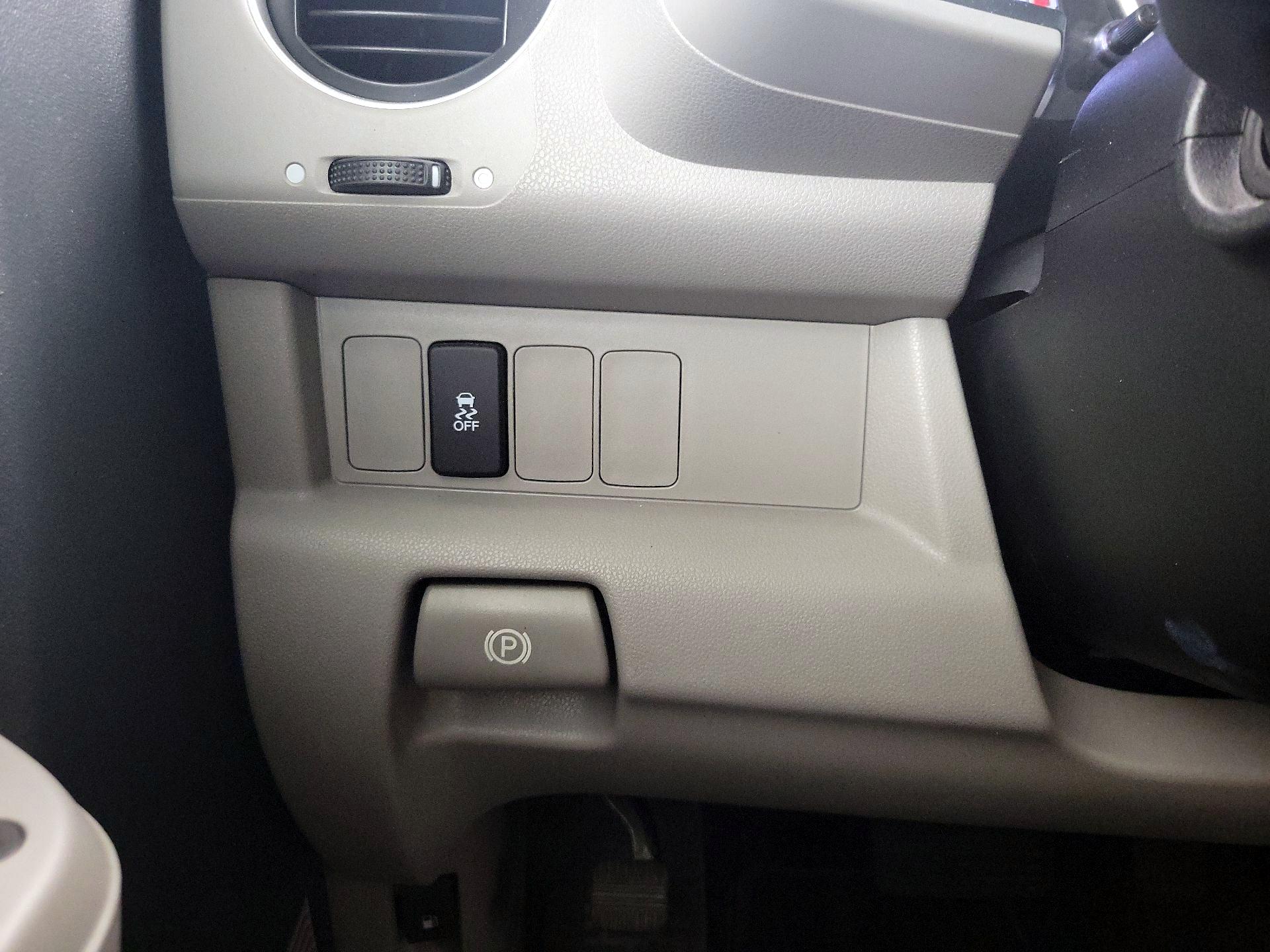 Thumbnail: 2015 Honda Pilot - 13
