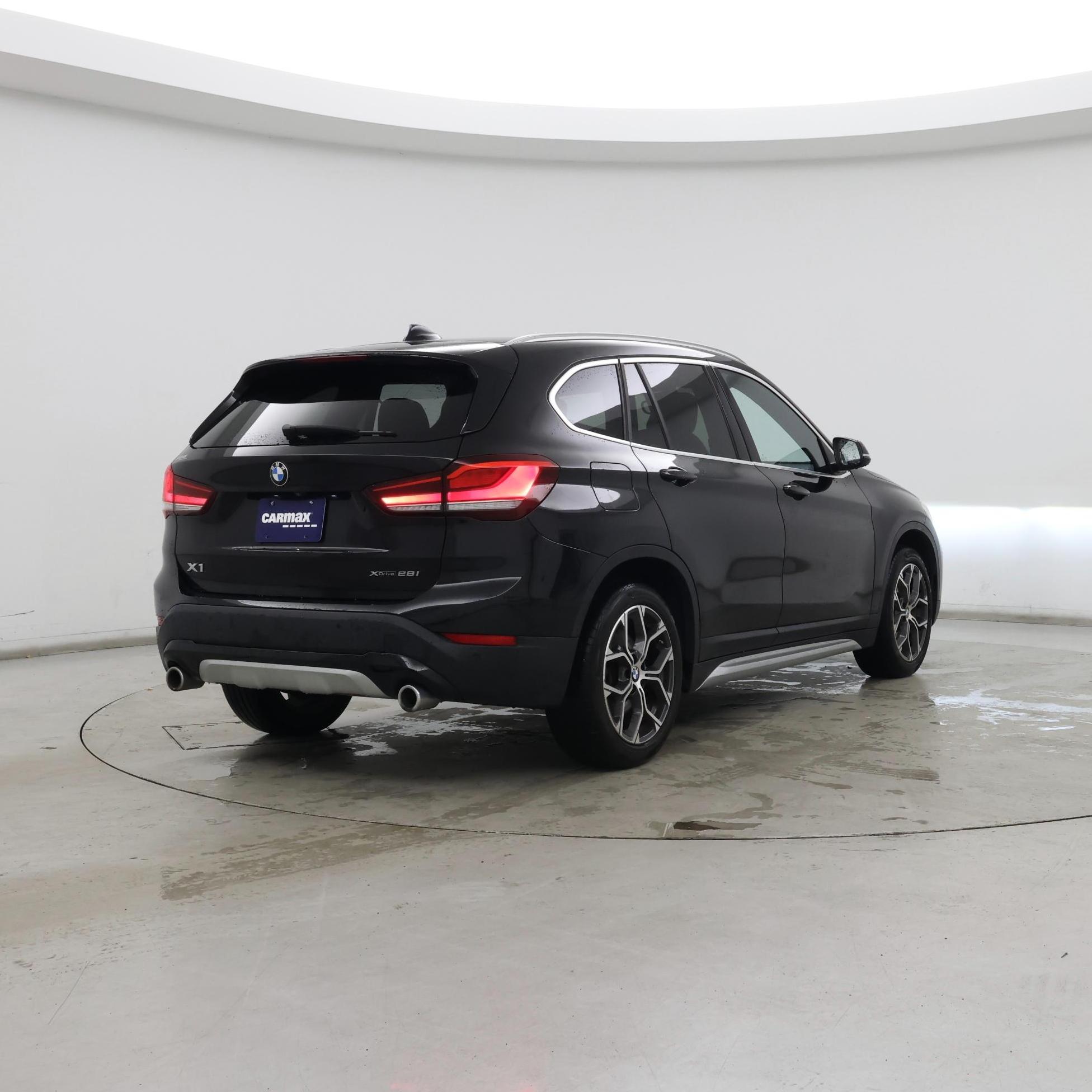 Thumbnail: 2020 BMW X1 - 8