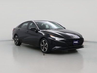 Black 2023 Hyundai Elantra SEL