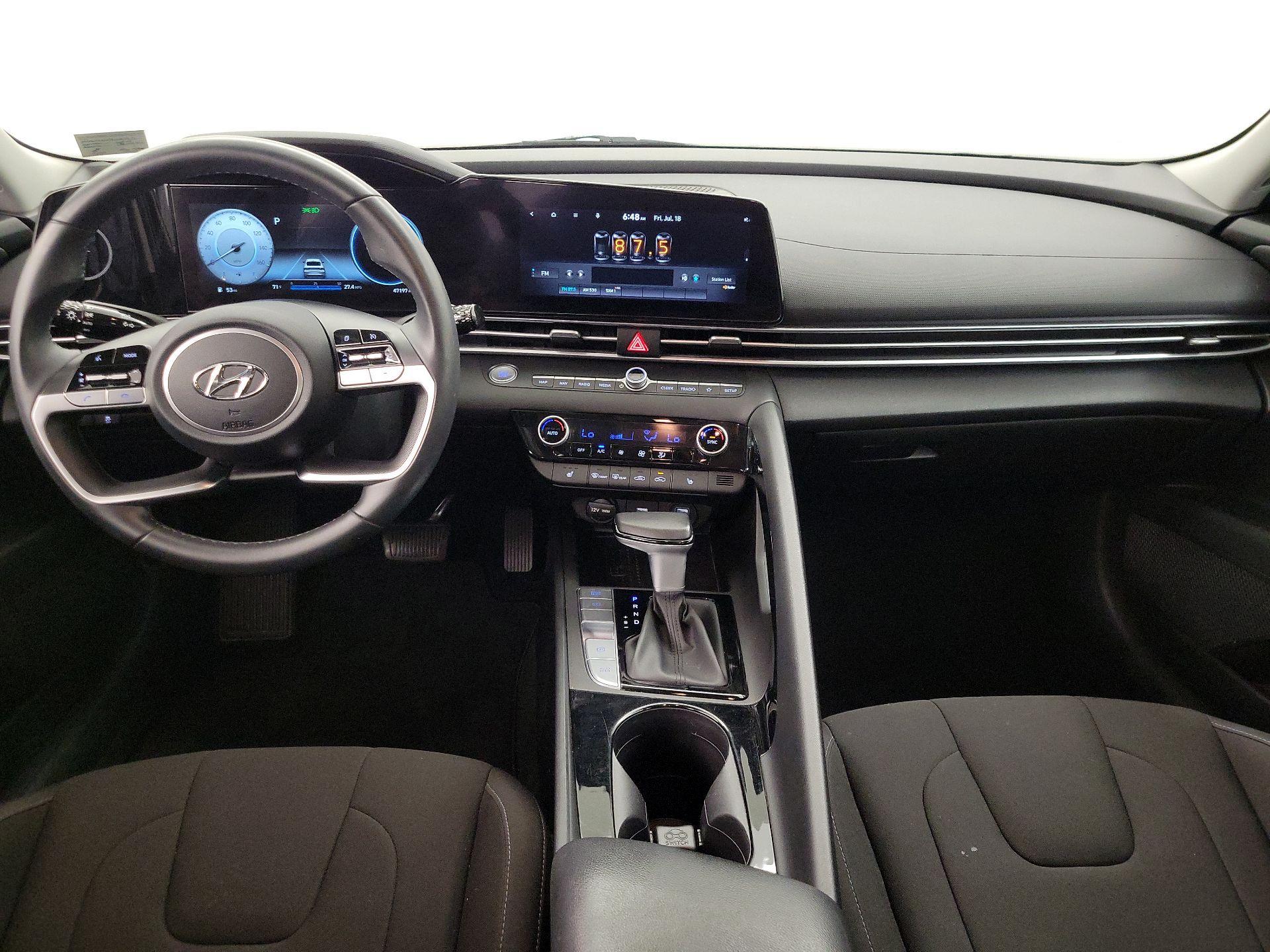 Thumbnail: 2023 Hyundai Elantra - 9