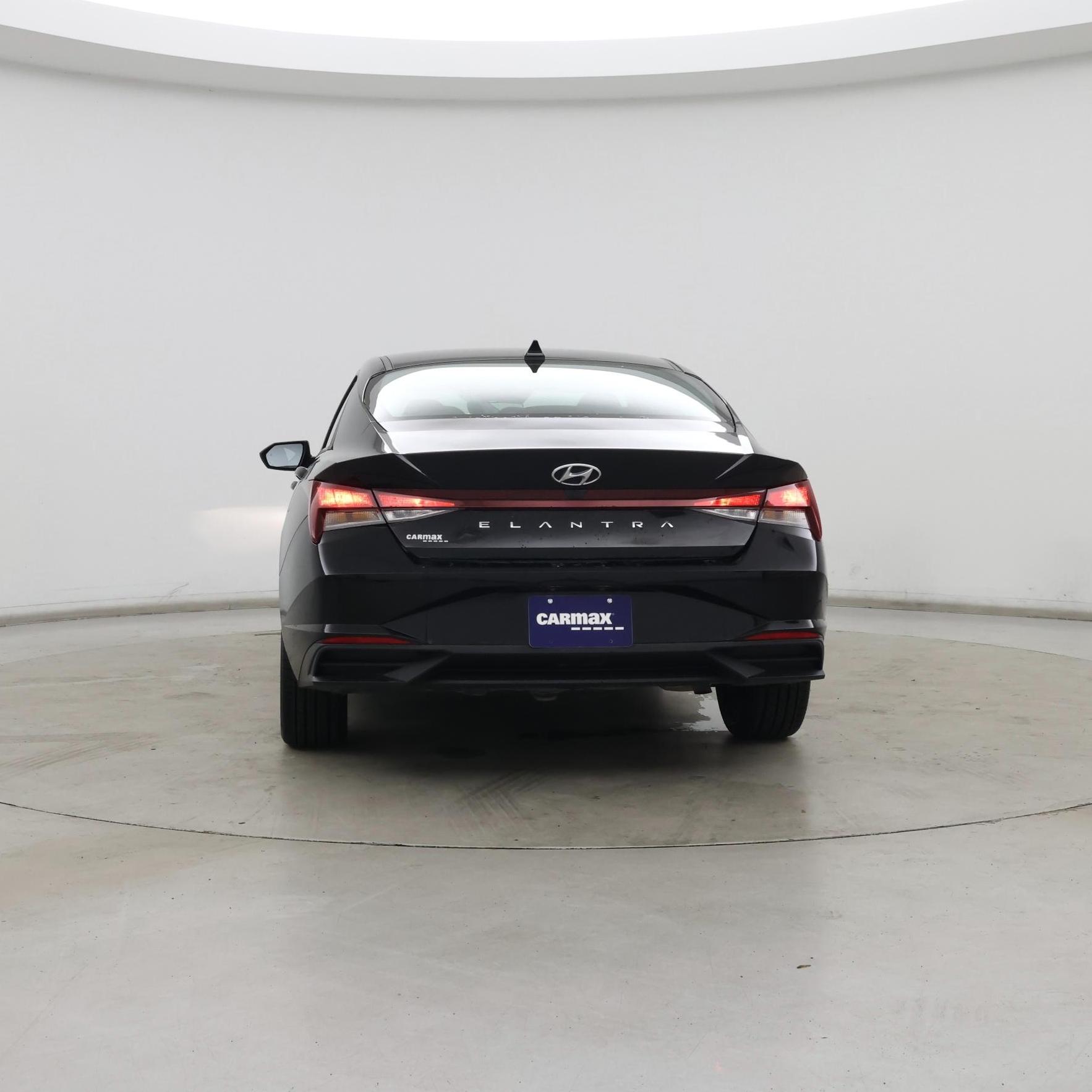 Thumbnail: 2023 Hyundai Elantra - 6