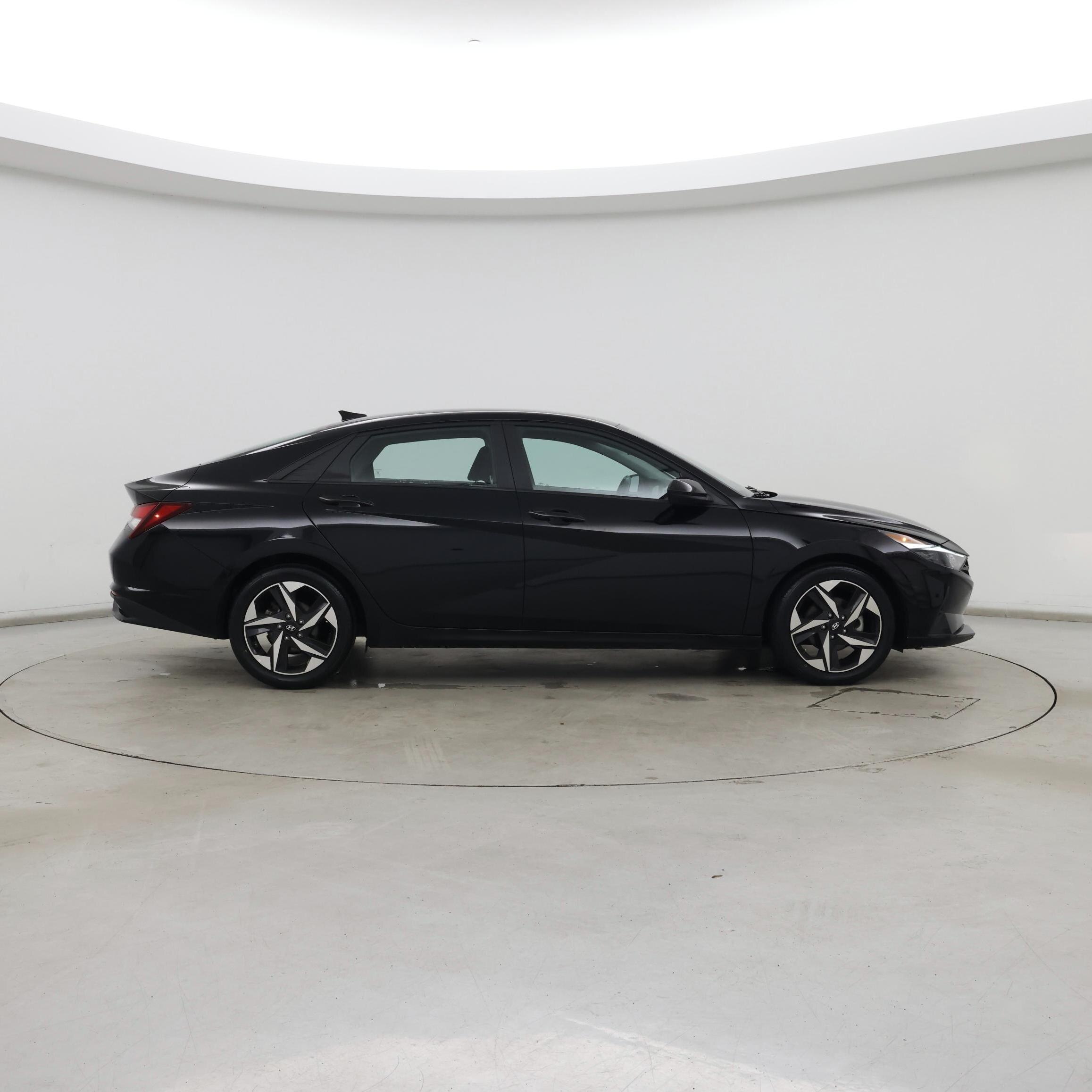 Thumbnail: 2023 Hyundai Elantra - 7