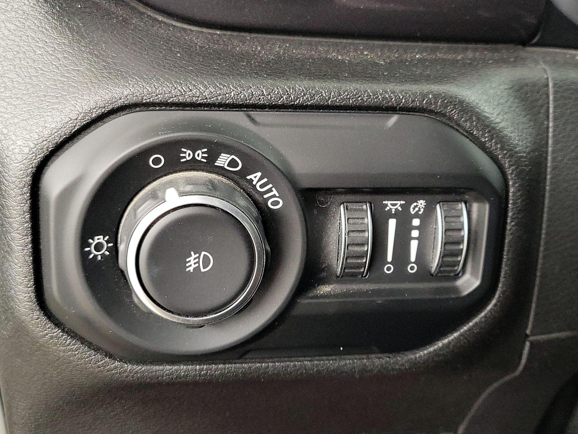 Thumbnail: 2021 Jeep Wrangler - 13