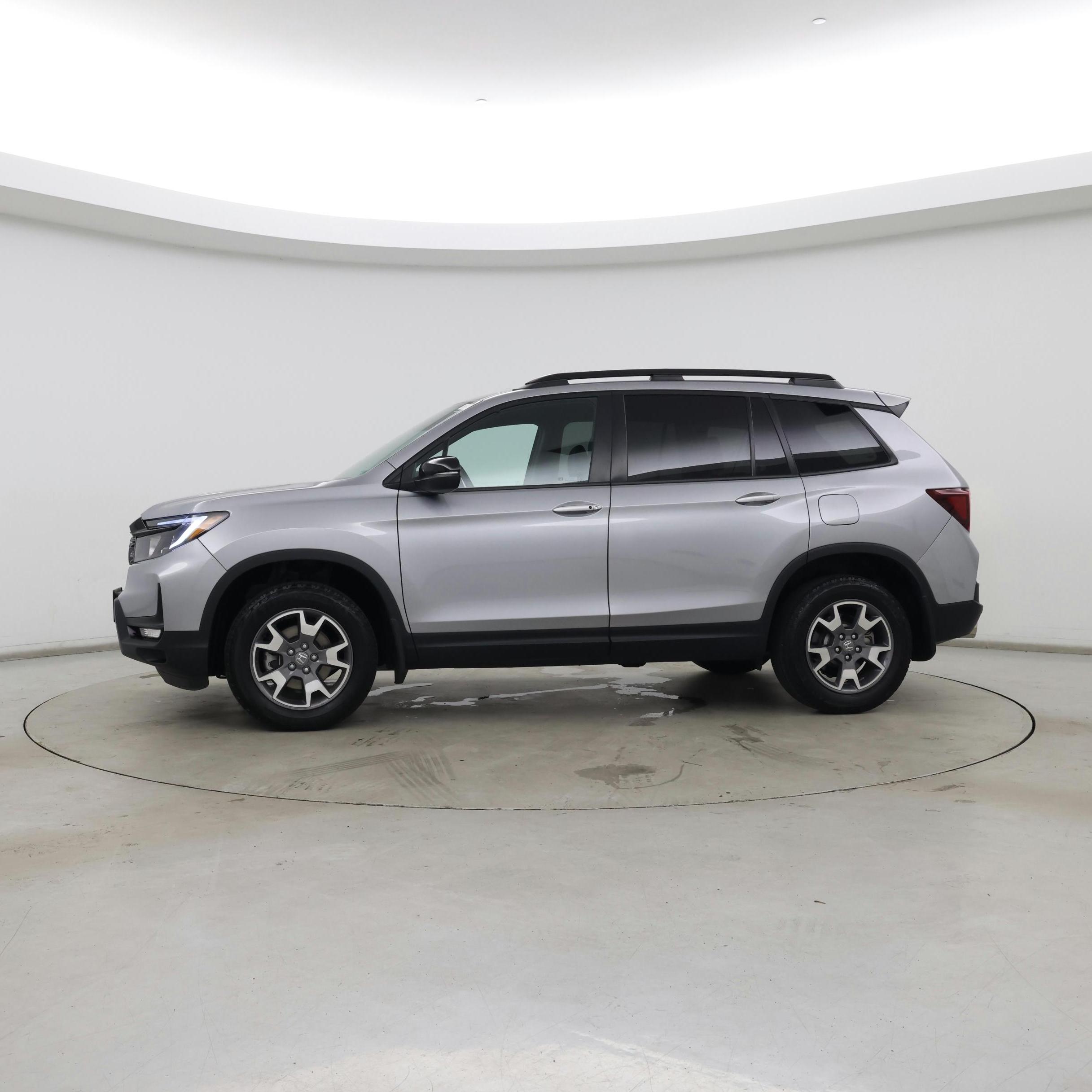 Thumbnail: 2022 Honda Passport - 3