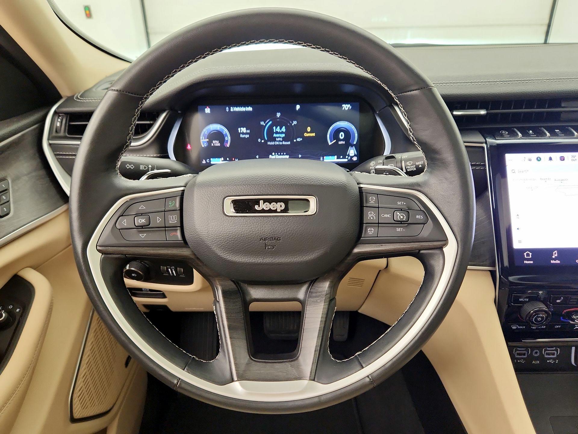 Thumbnail: 2022 Jeep Grand Cherokee - 10