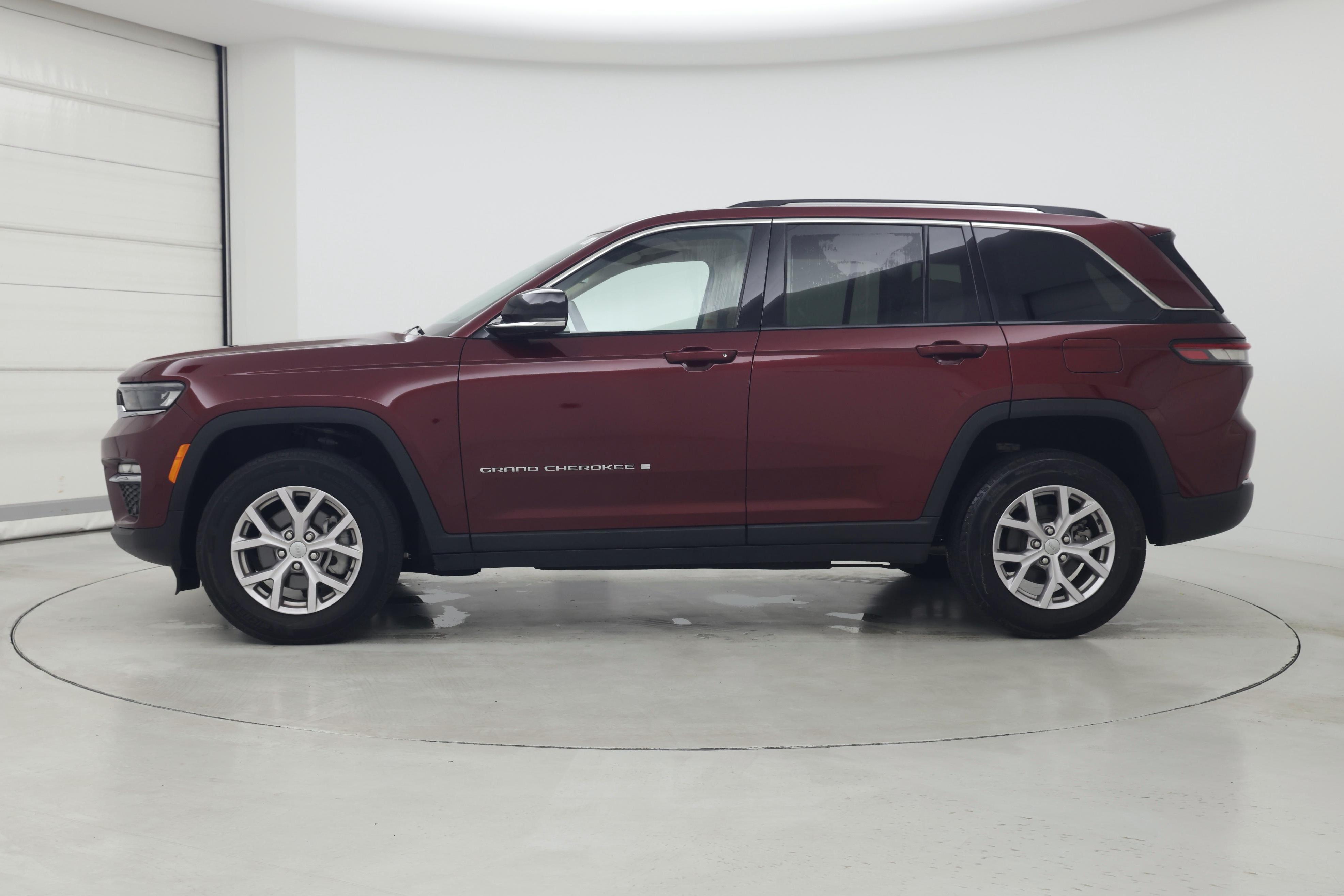 Thumbnail: 2022 Jeep Grand Cherokee - 3