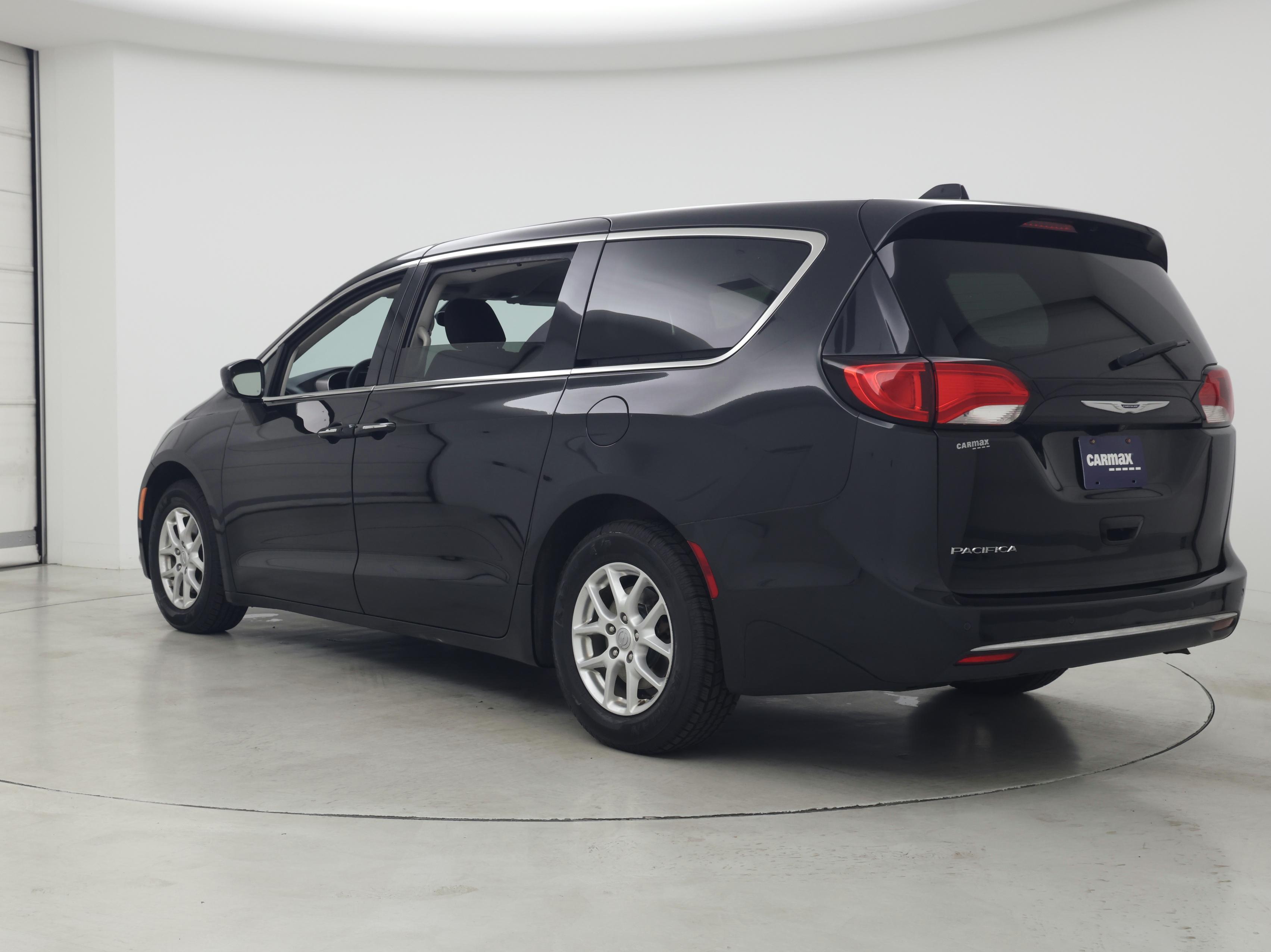 Thumbnail: 2020 Chrysler Pacifica - 2