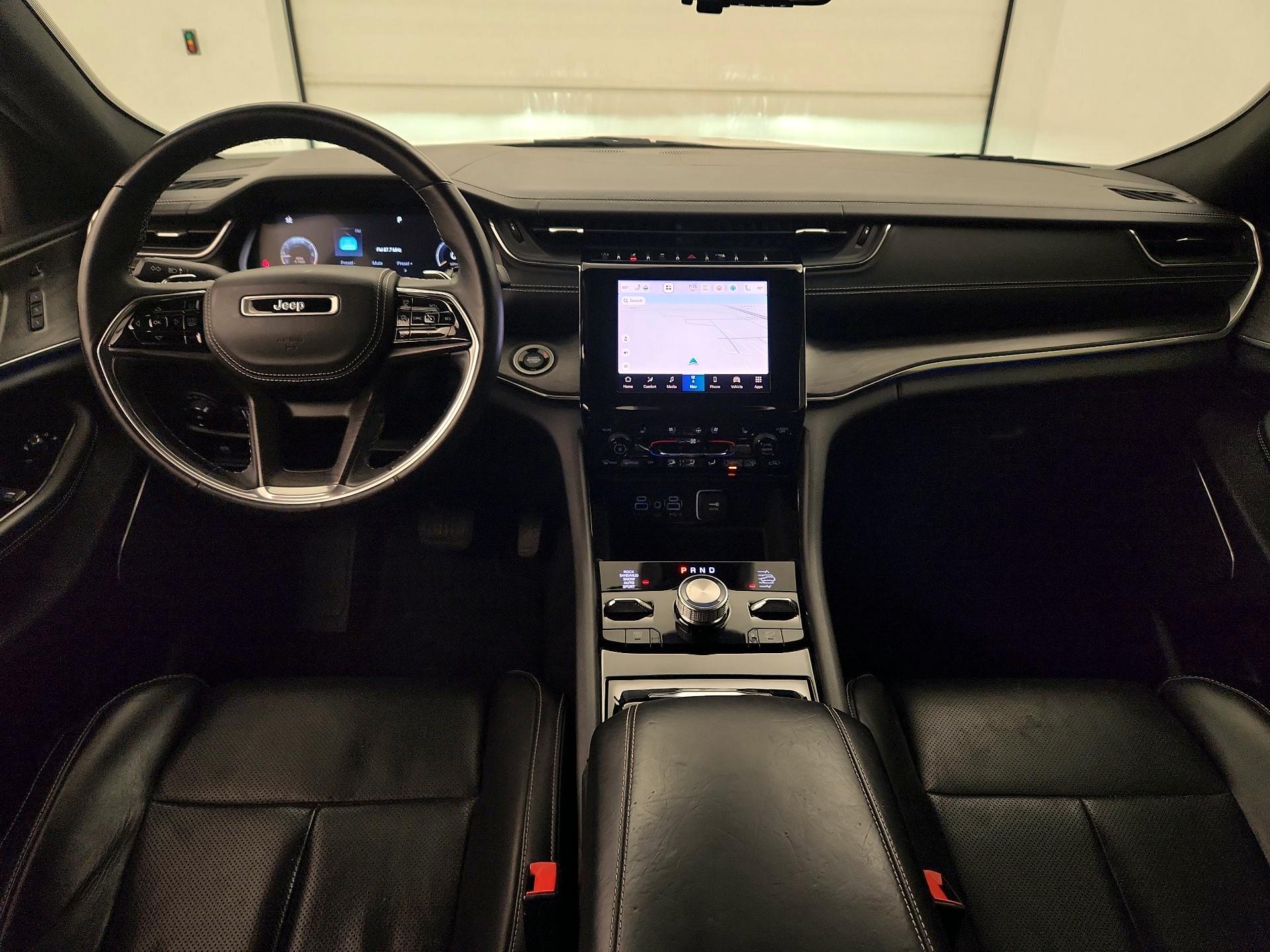Thumbnail: 2022 Jeep Grand Cherokee - 9
