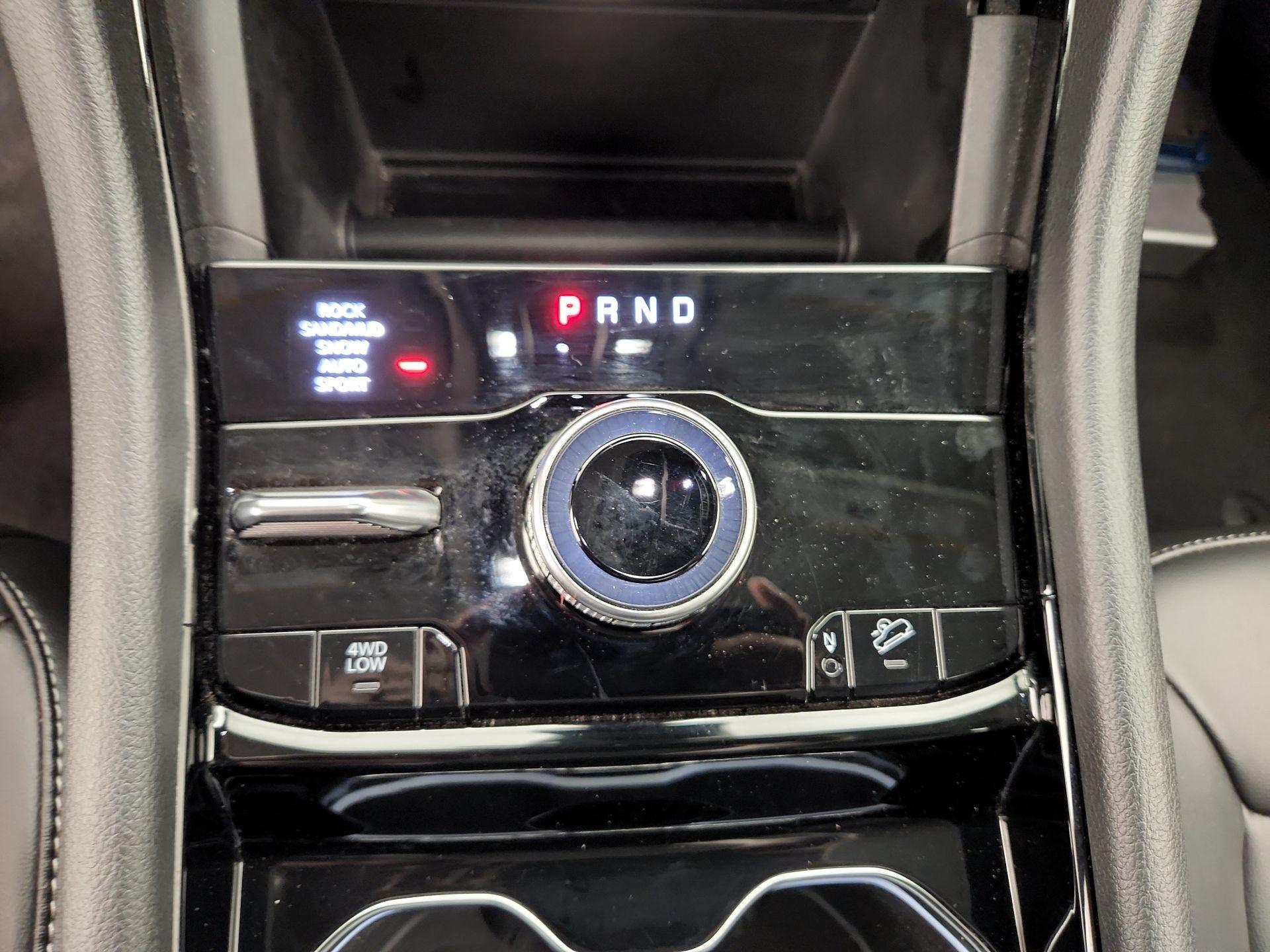 Thumbnail: 2023 Jeep Grand Cherokee - 18
