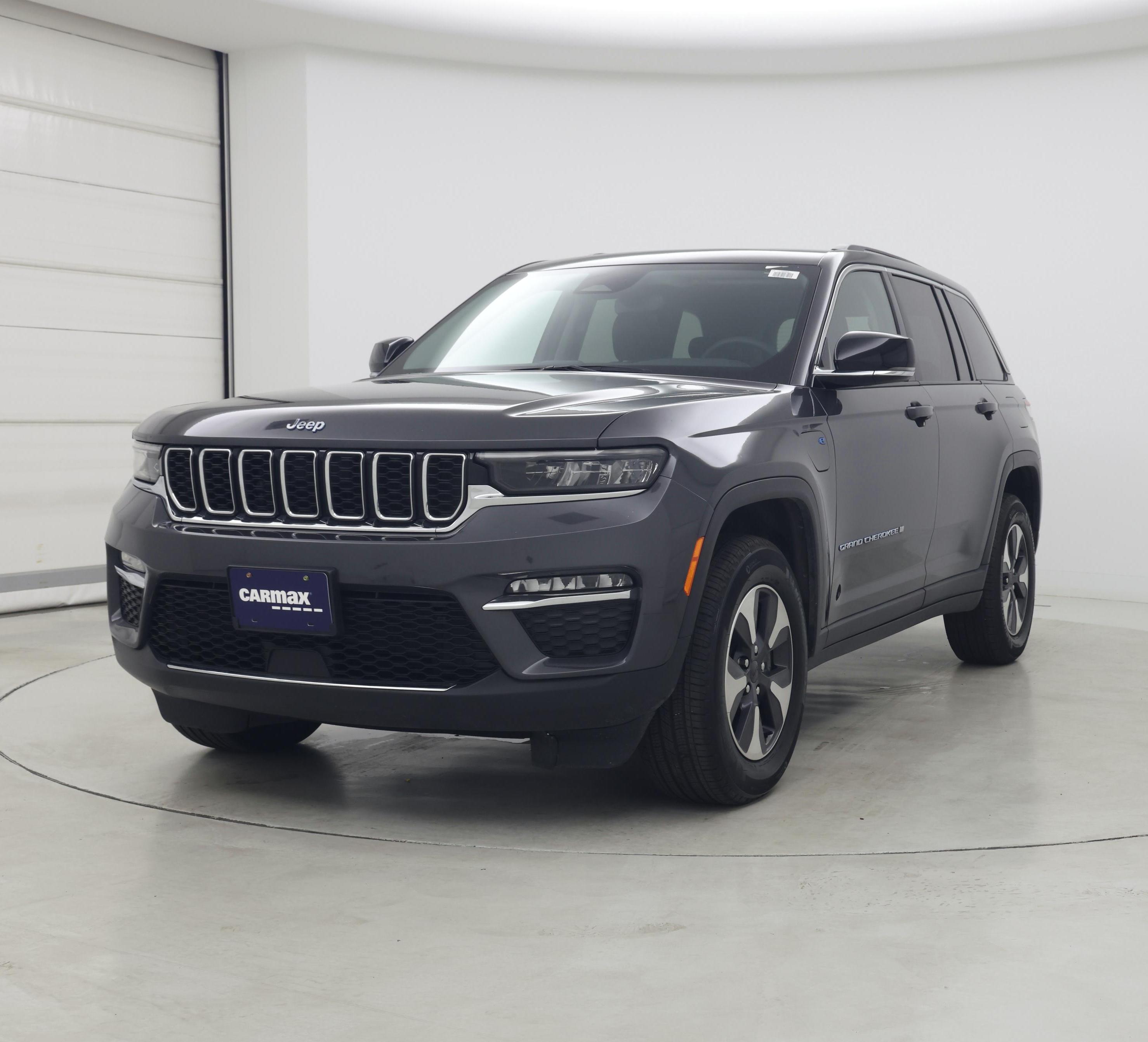 Thumbnail: 2023 Jeep Grand Cherokee - 4