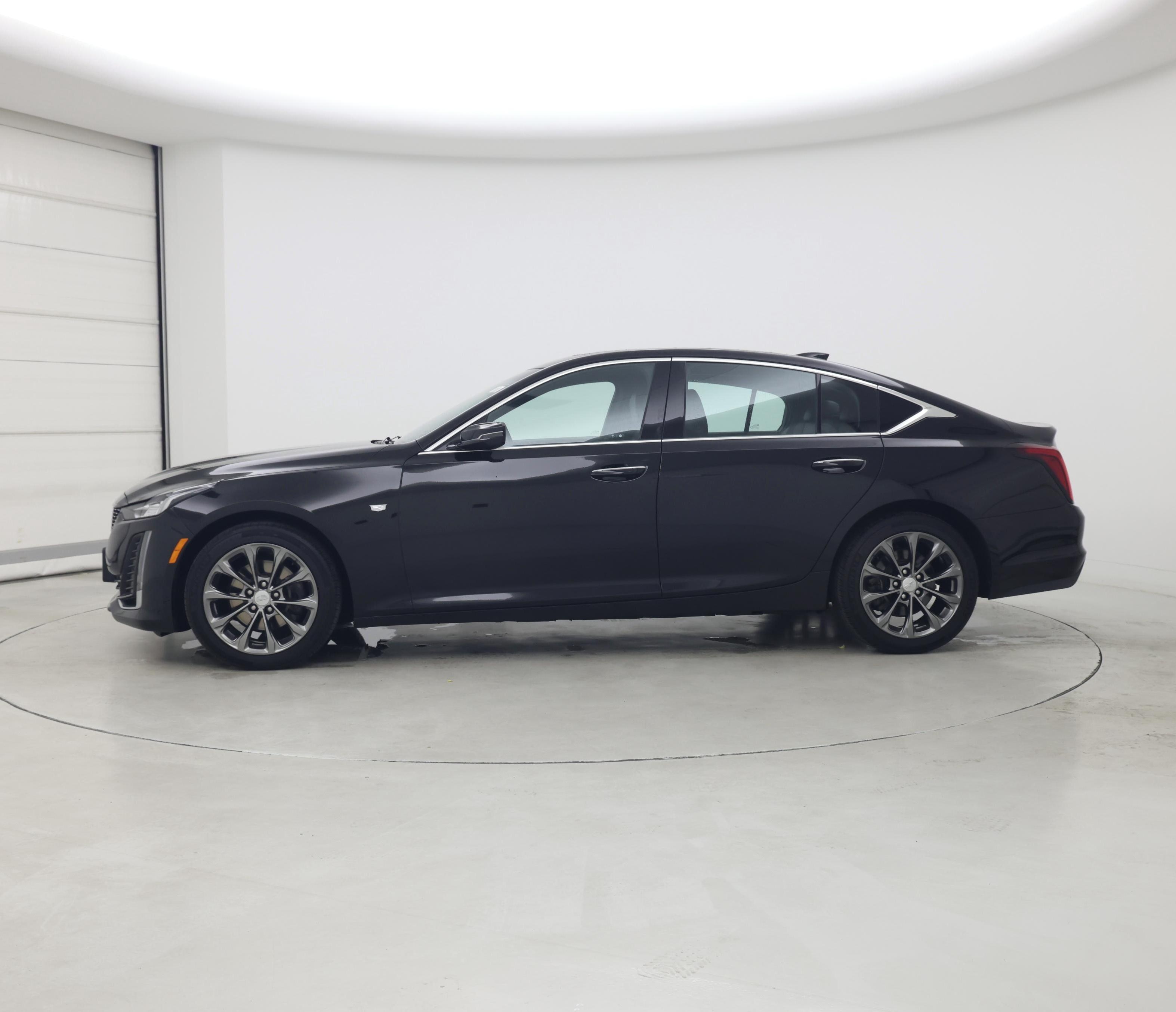 Thumbnail: 2021 Cadillac CT5 - 3