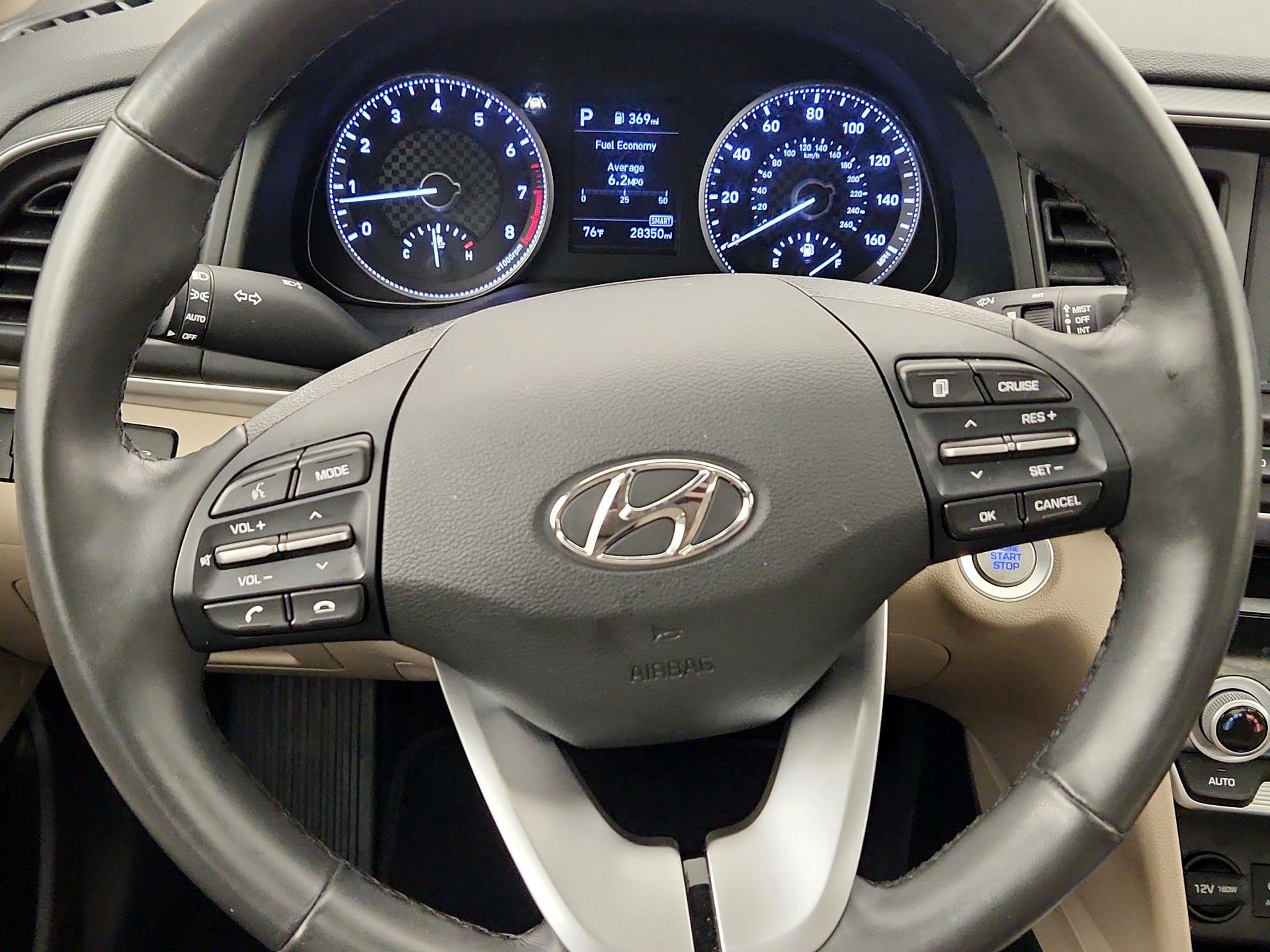 Thumbnail: 2020 Hyundai Elantra - 10
