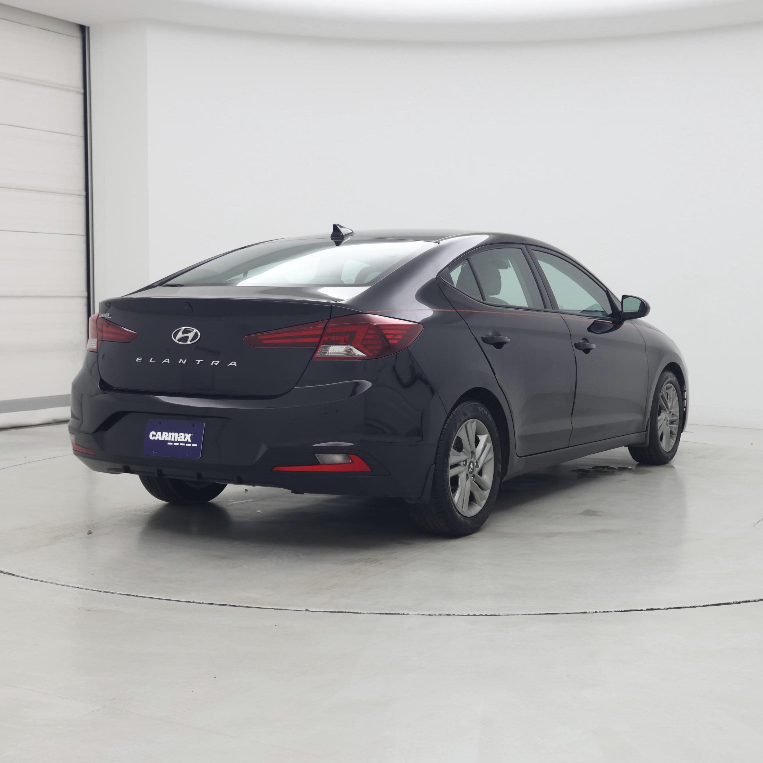 Thumbnail: 2020 Hyundai Elantra - 8