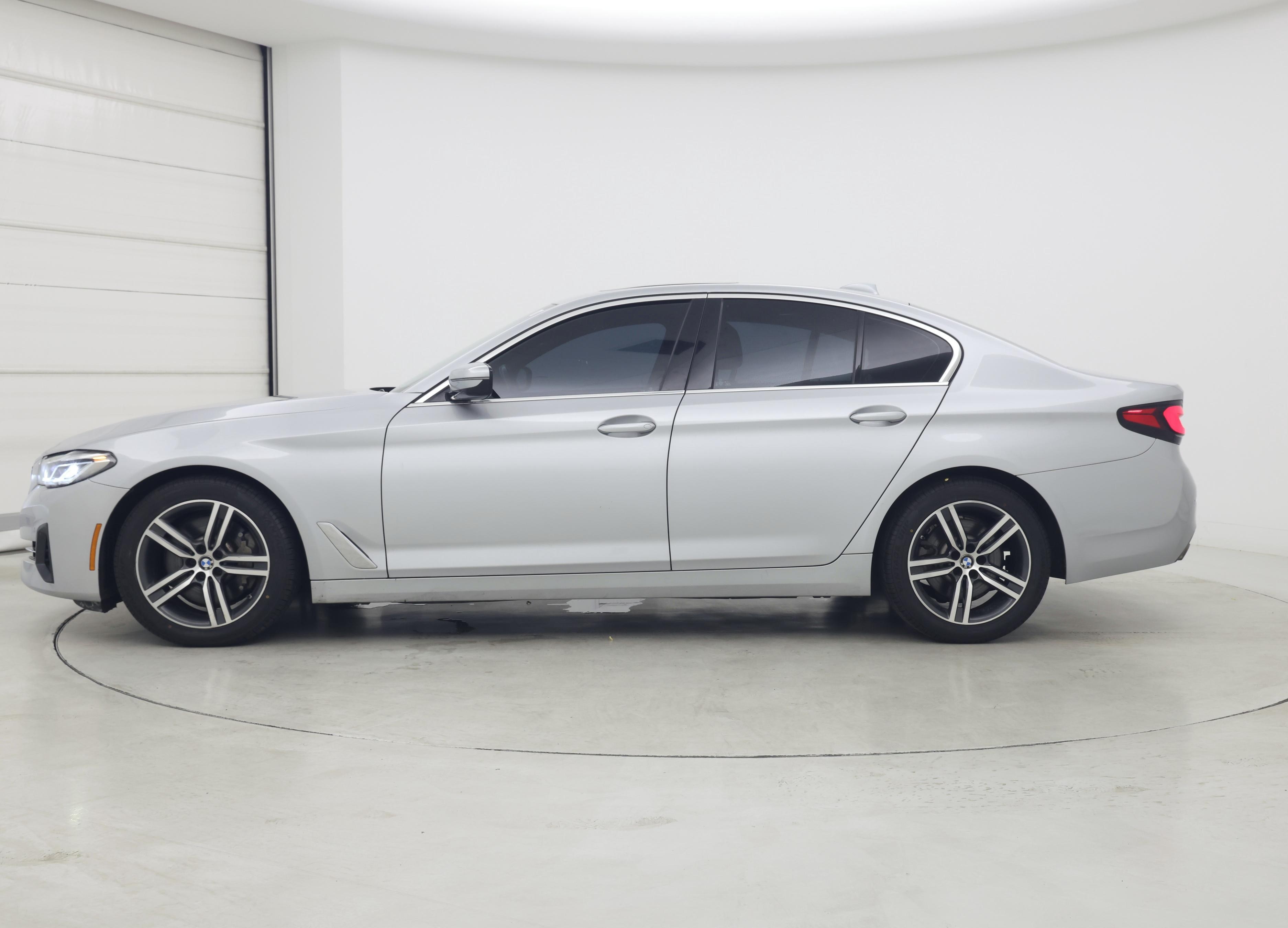Thumbnail: 2021 BMW 5 Series - 3