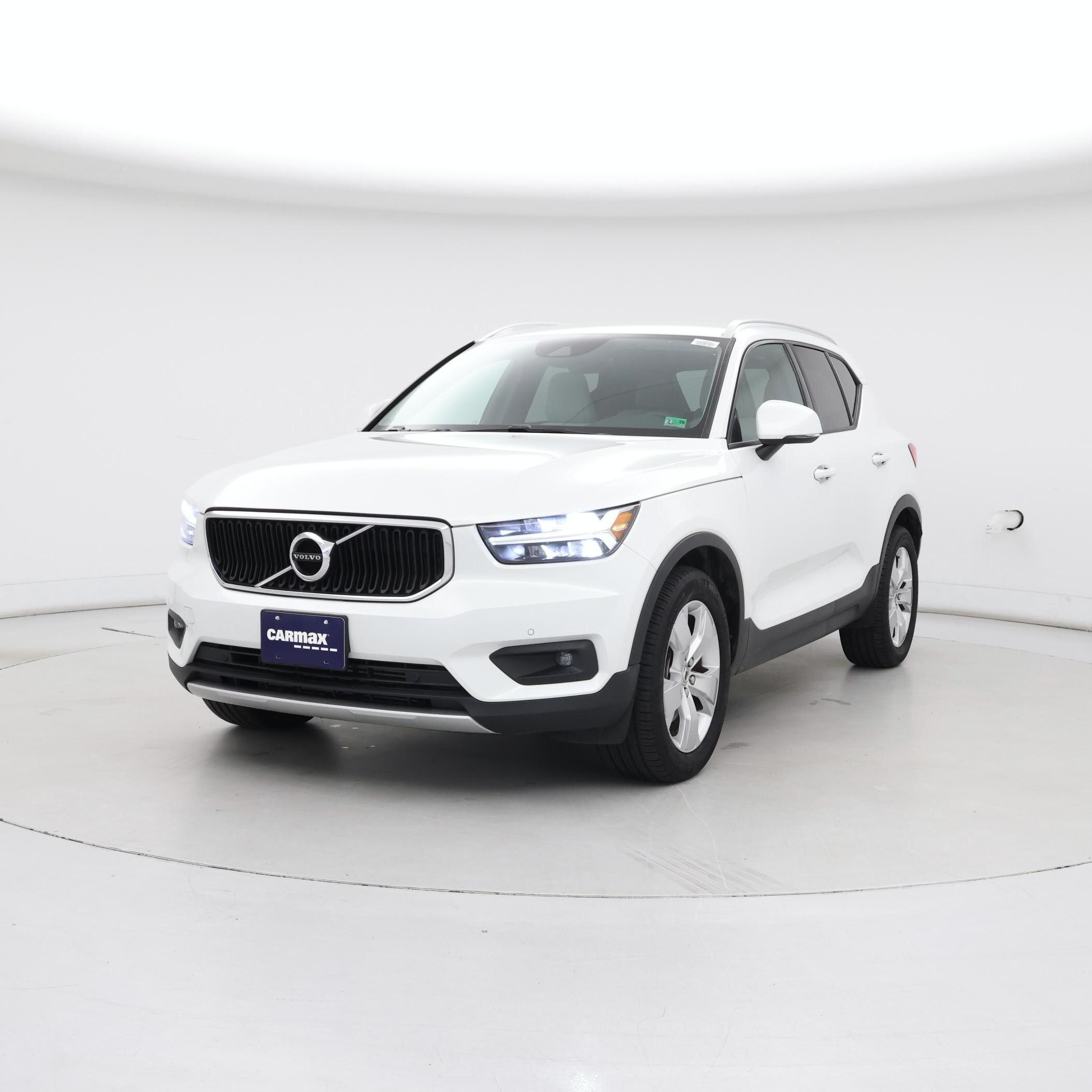 Thumbnail: 2021 Volvo XC40 - 4