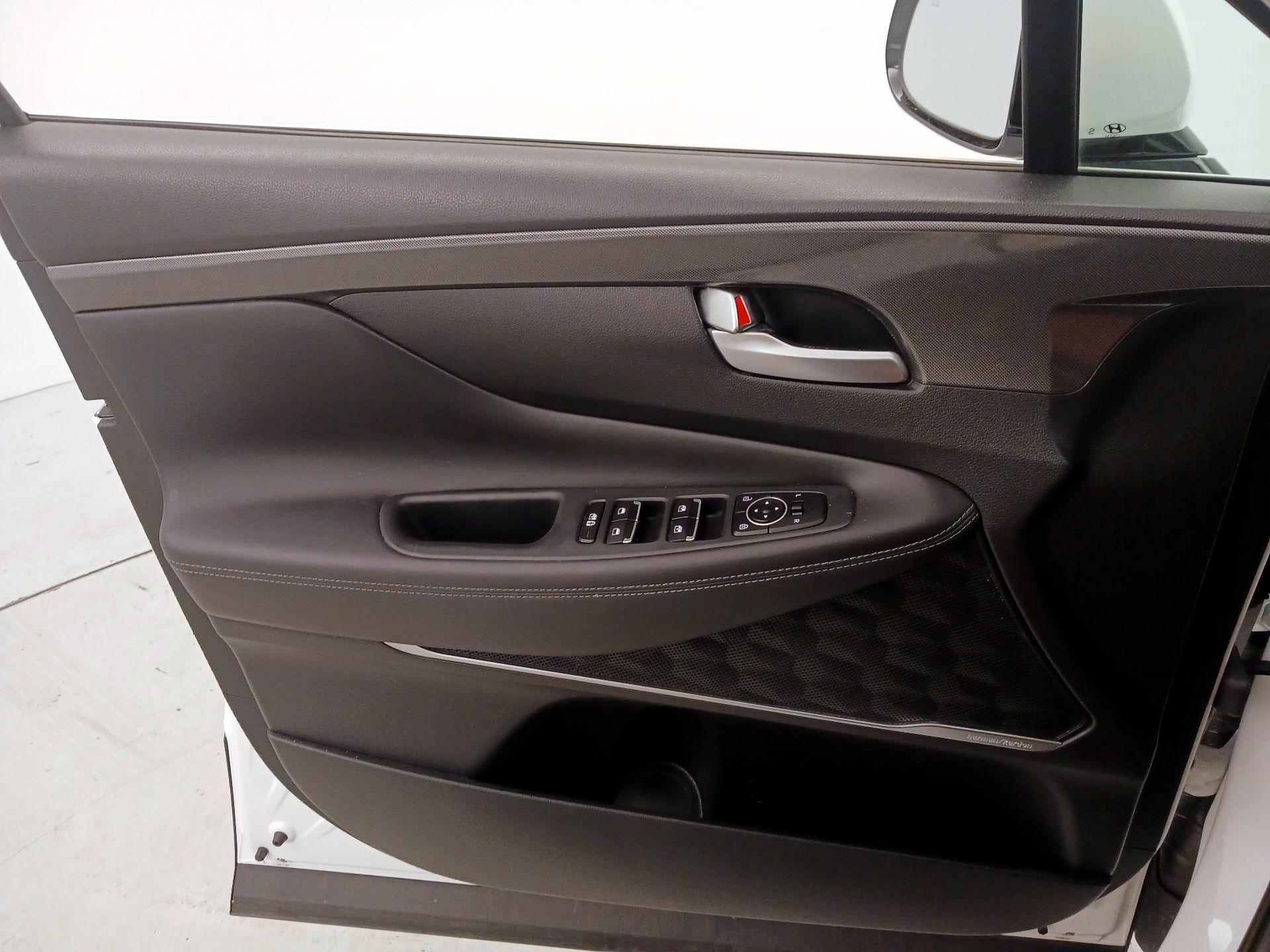 Thumbnail: 2023 Hyundai Santa Fe - 12