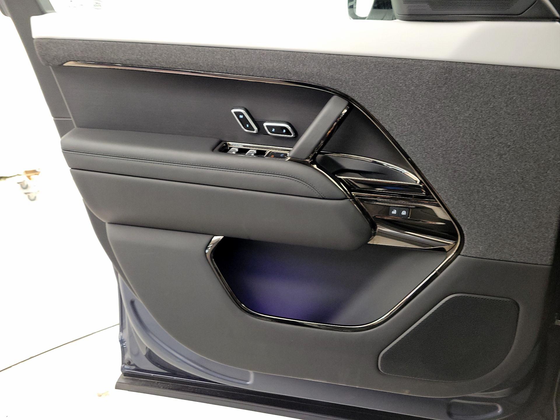 Thumbnail: 2024 Land Rover Range Rover Sport - 12