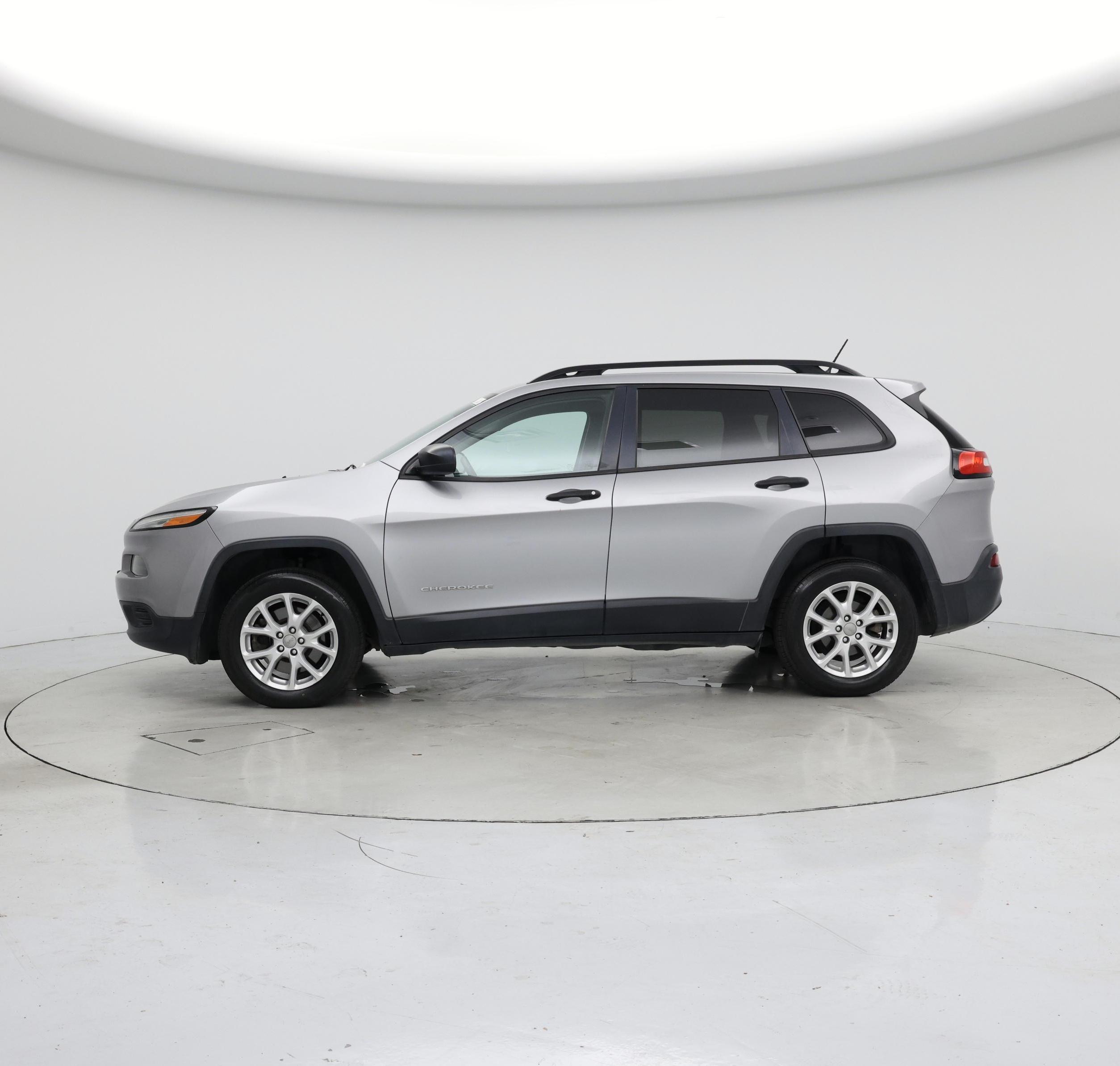 Thumbnail: 2017 Jeep Cherokee - 3