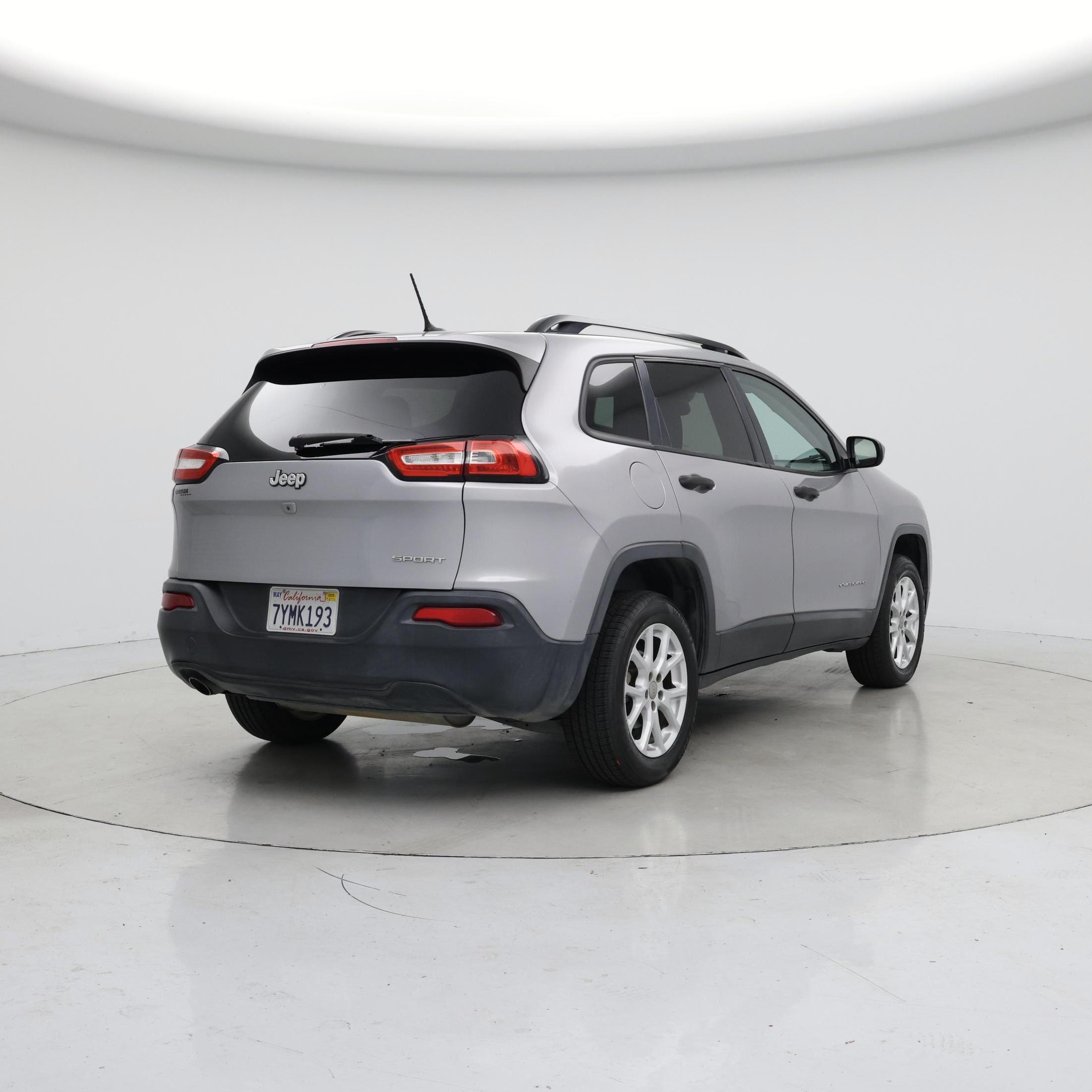 Thumbnail: 2017 Jeep Cherokee - 8