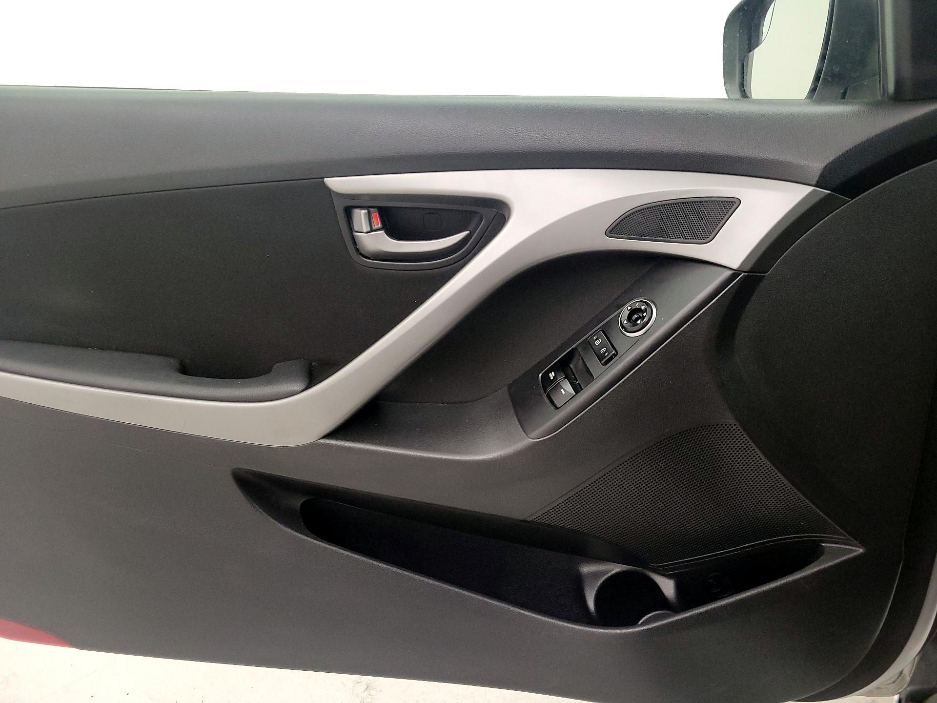 Thumbnail: 2014 Hyundai Elantra - 12