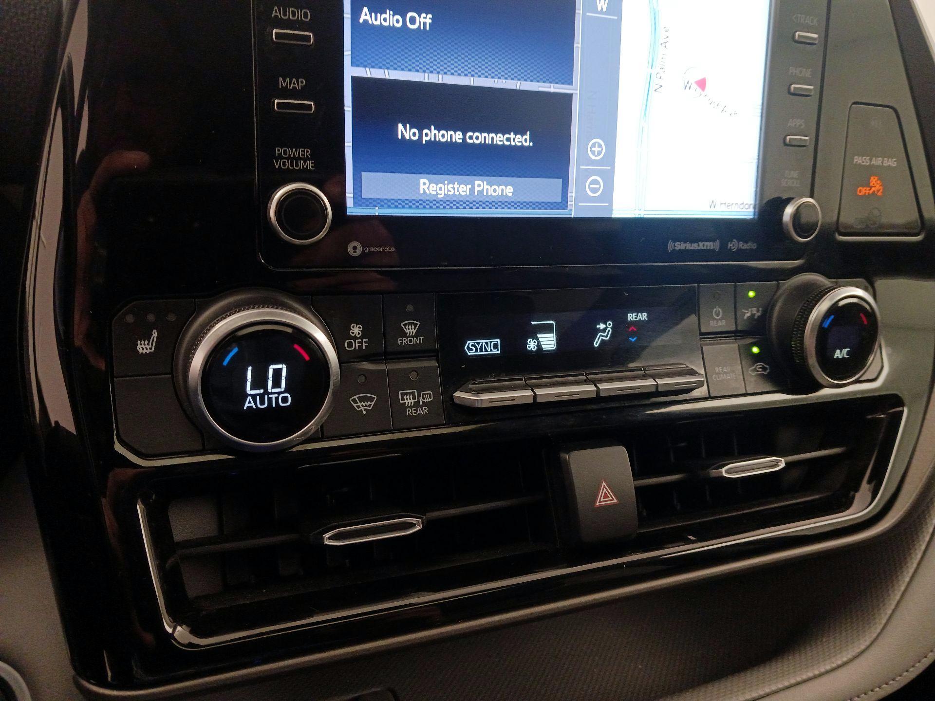 Thumbnail: 2020 Toyota Highlander - 17