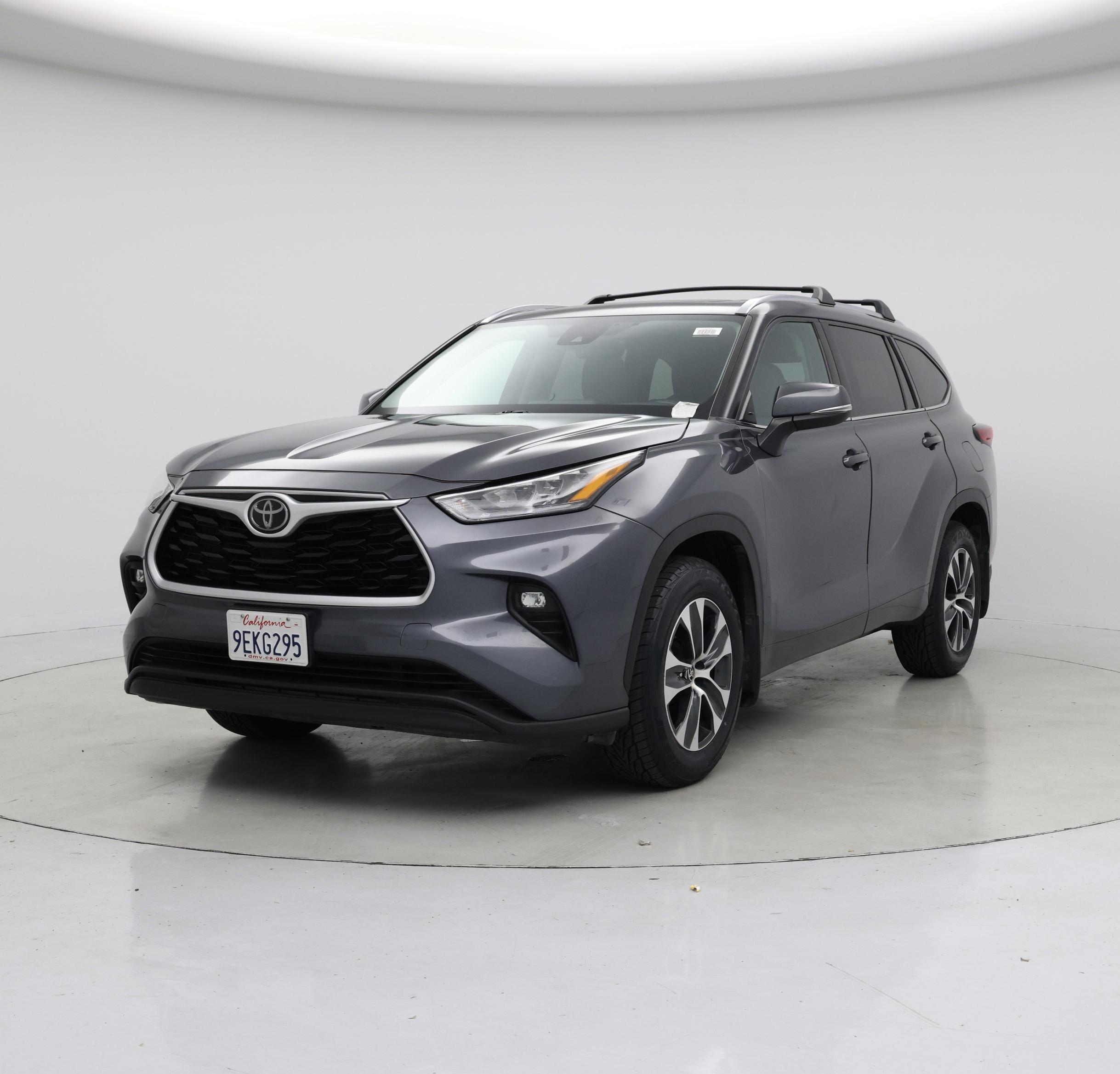 Thumbnail: 2020 Toyota Highlander - 4