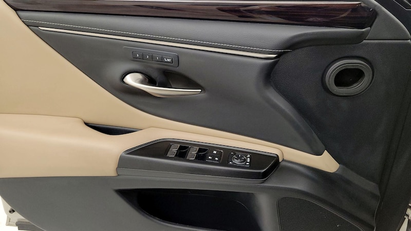 2021 Lexus ES 250 Luxury 12