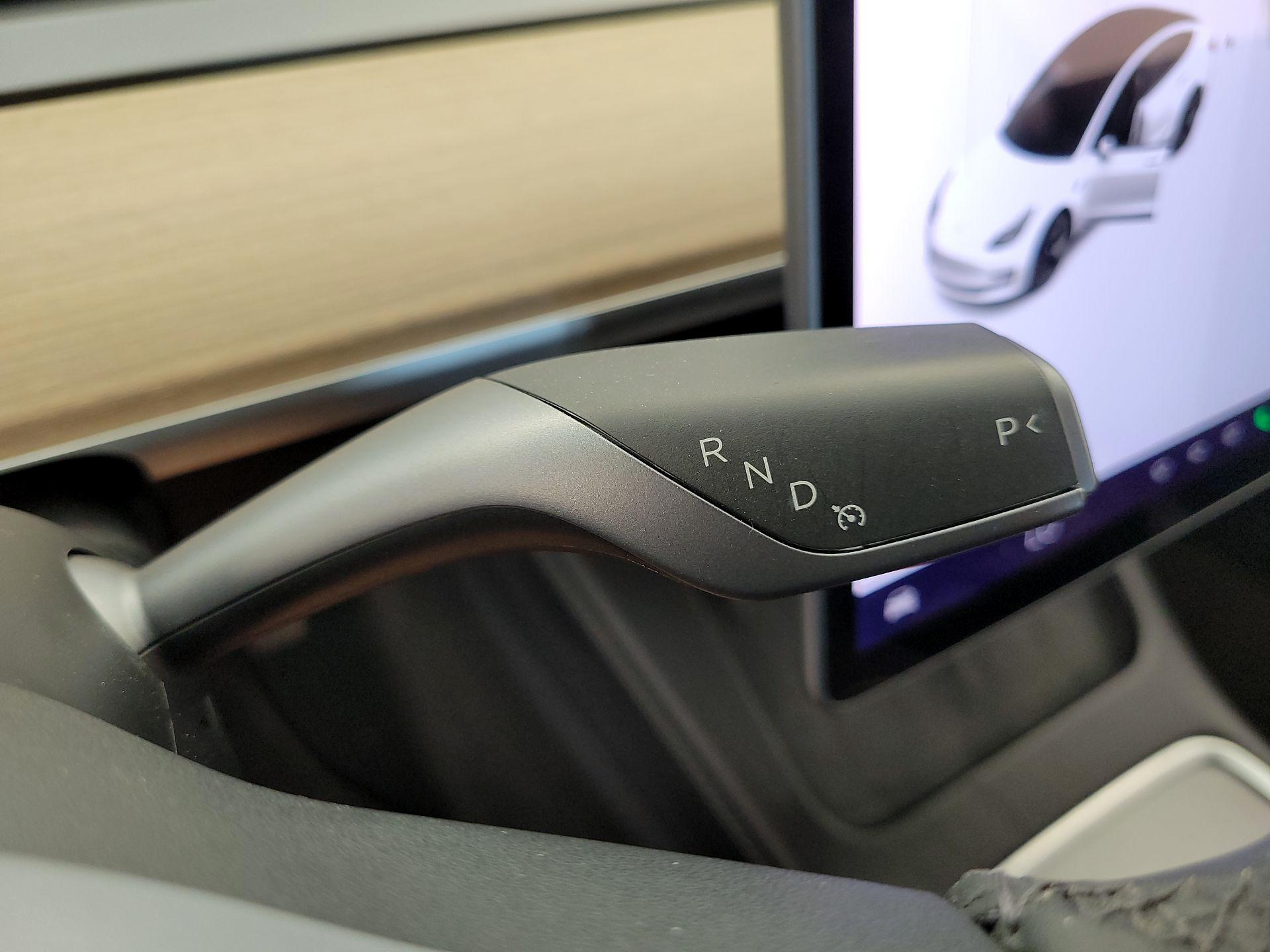 Thumbnail: 2021 Tesla Model 3 - 17