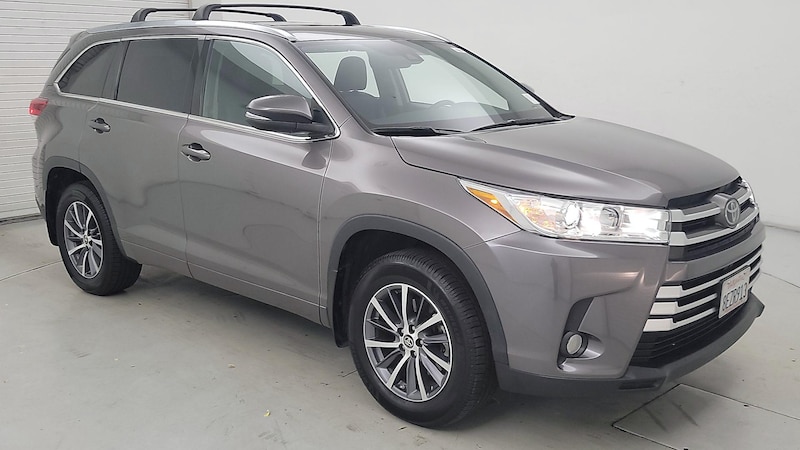 2018 Toyota Highlander XLE Hero Image