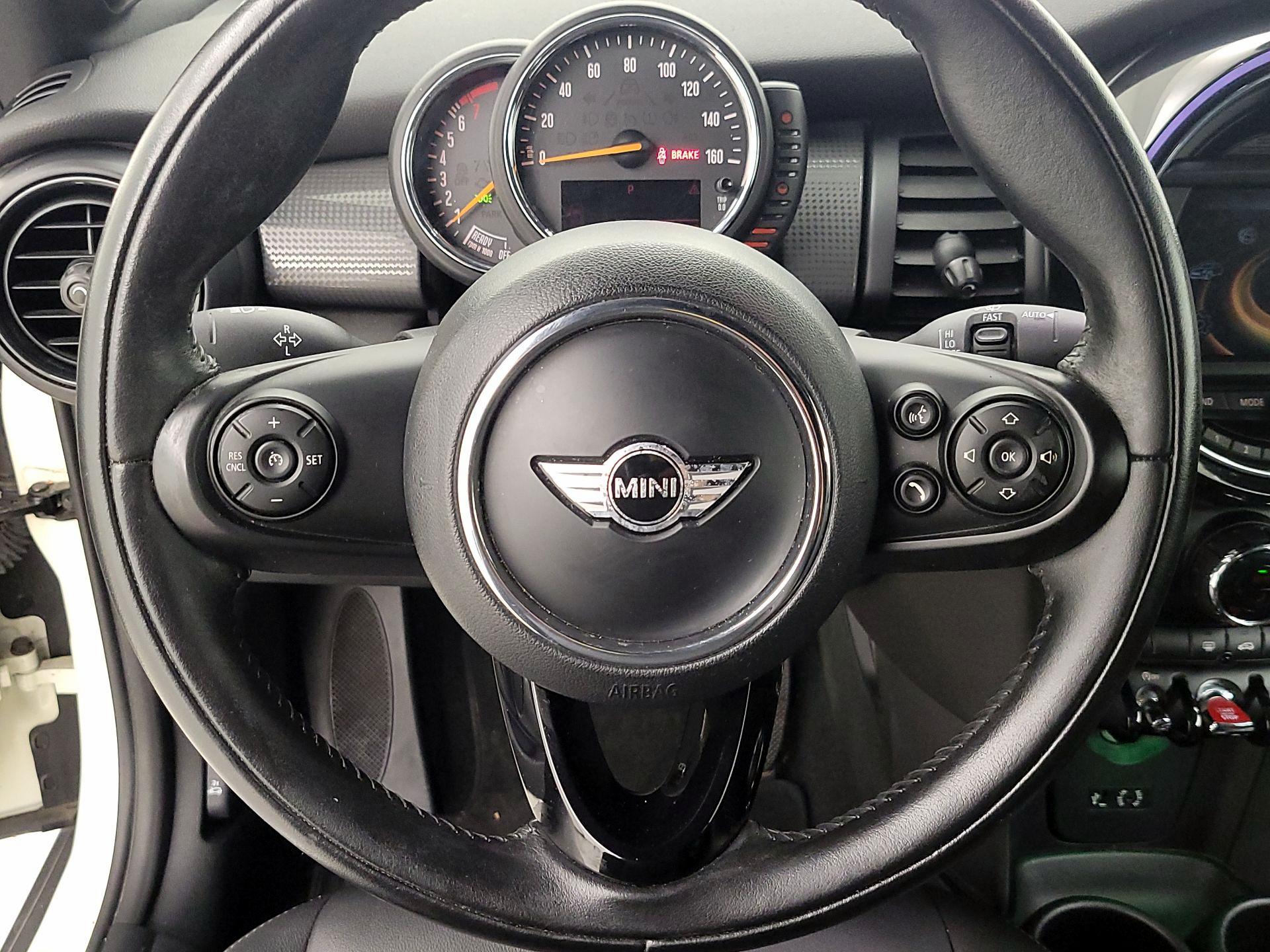 Thumbnail: 2017 MINI Cooper - 10