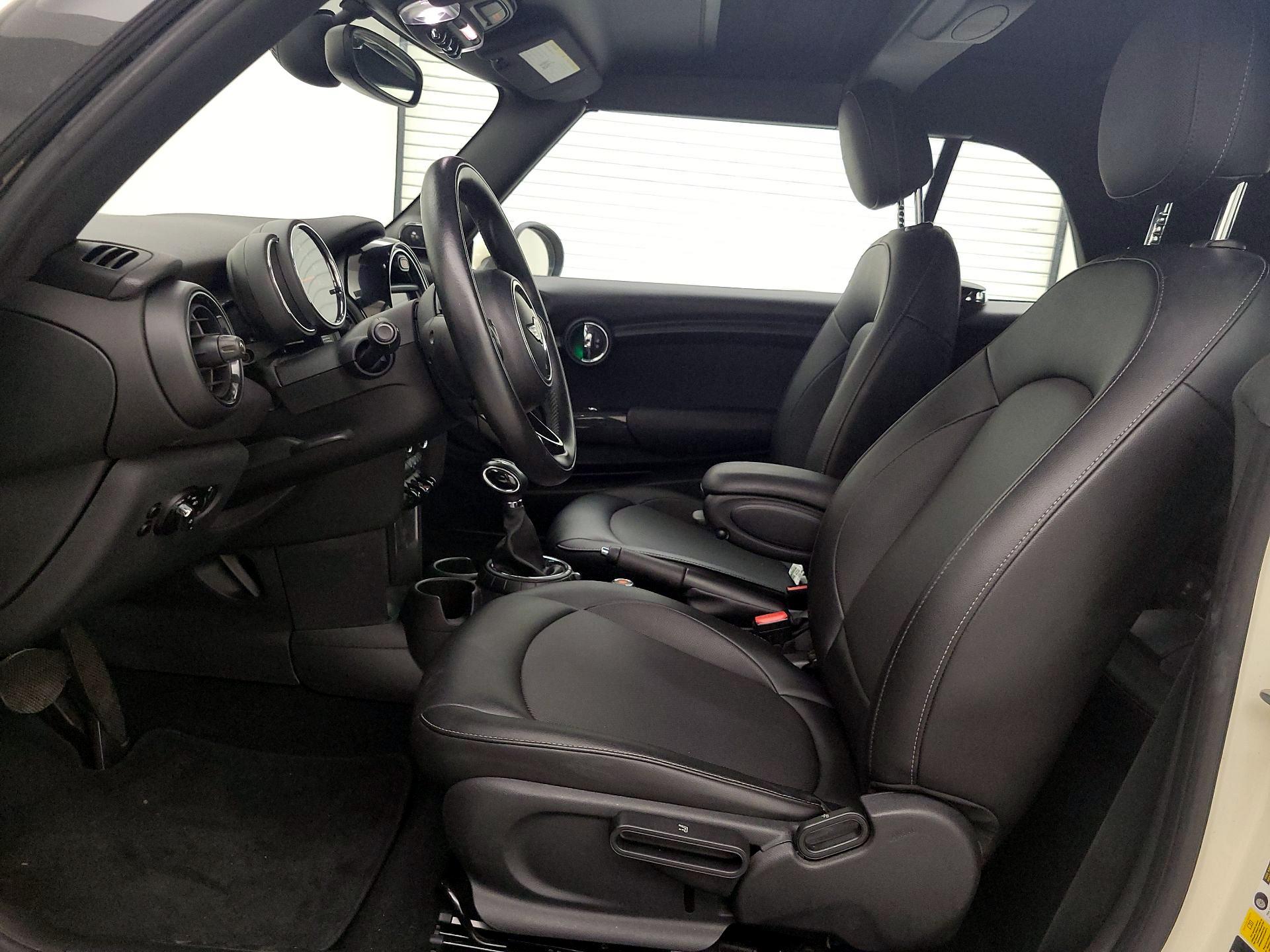 Thumbnail: 2017 MINI Cooper - 11