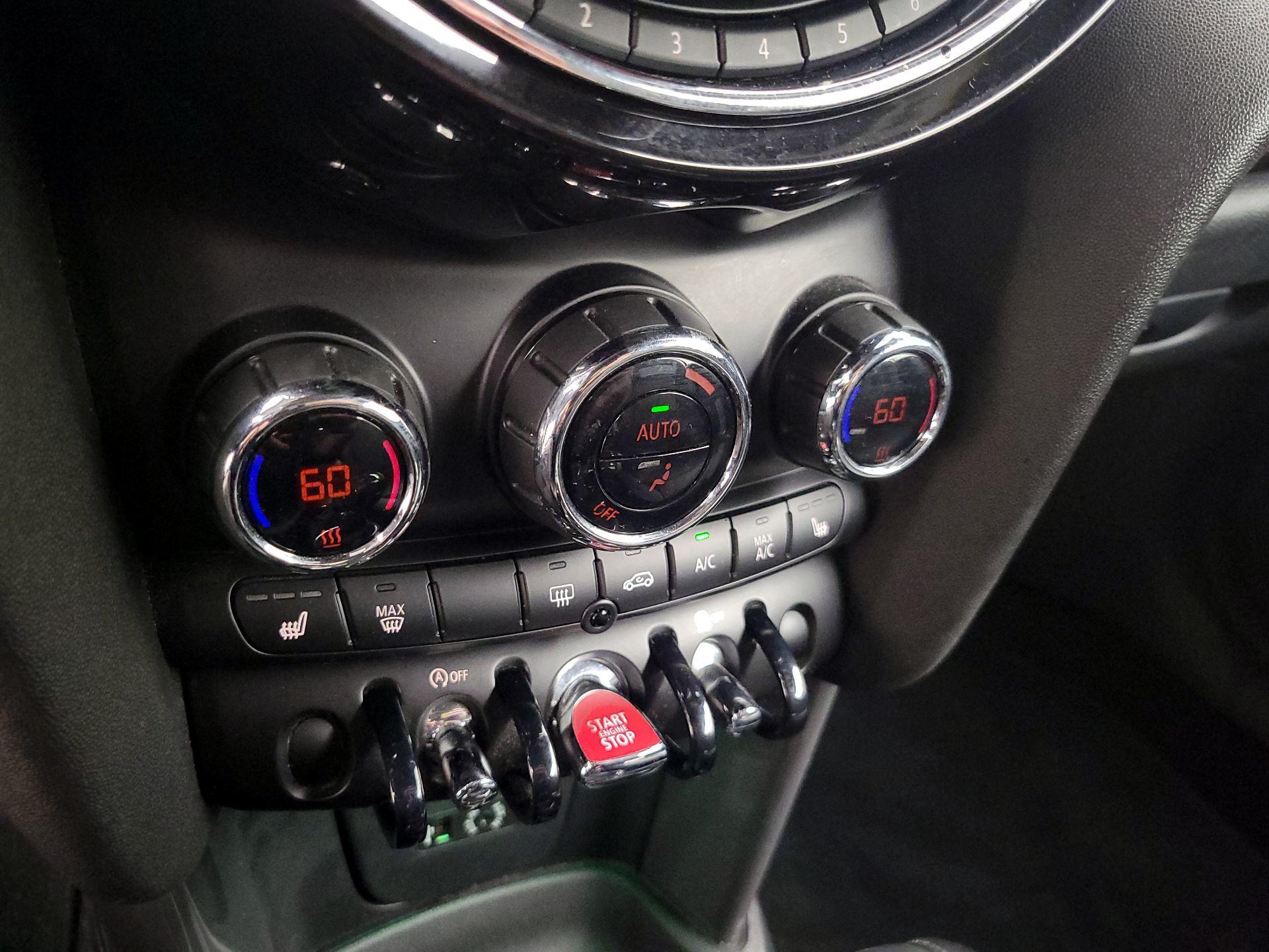 Thumbnail: 2017 MINI Cooper - 16
