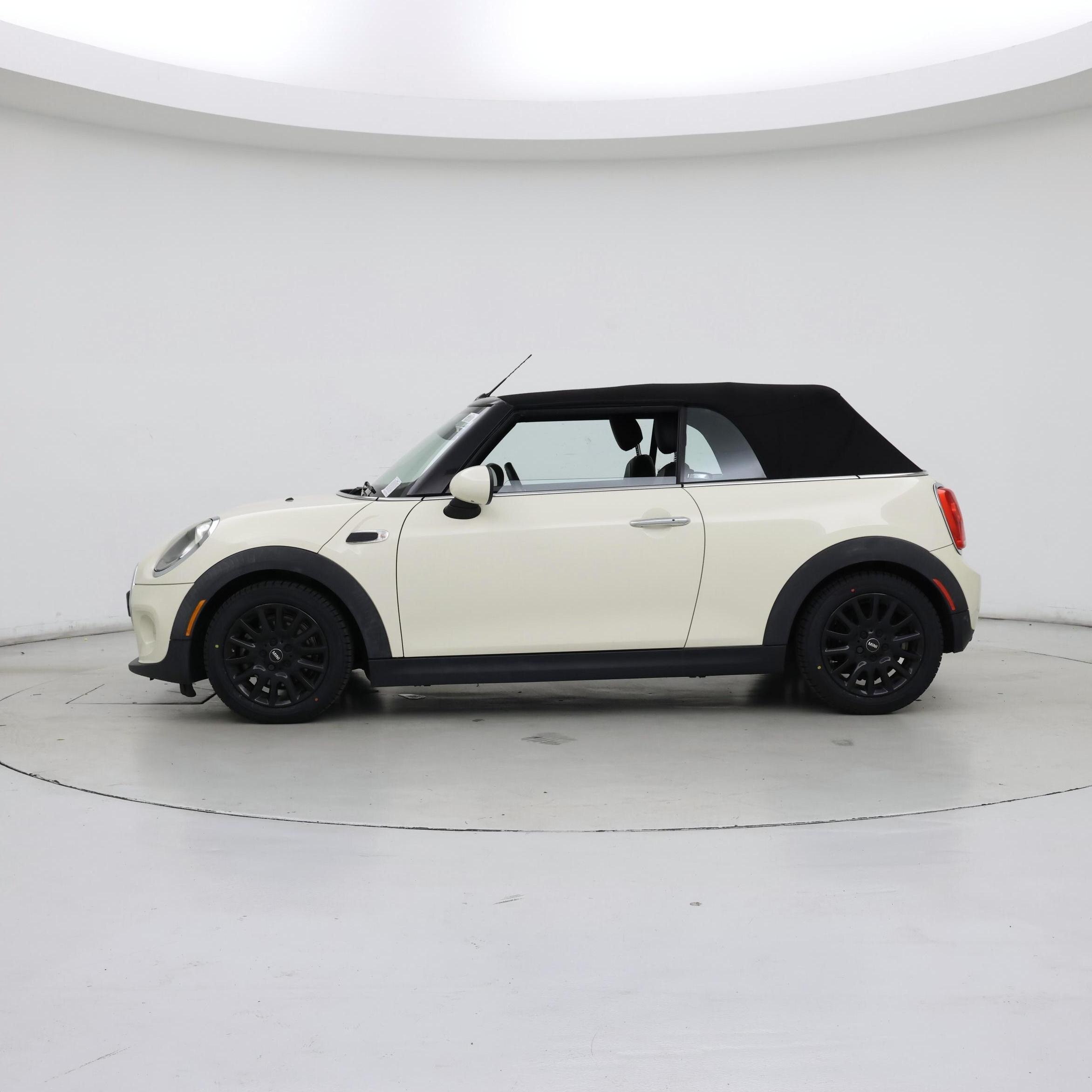 Thumbnail: 2017 MINI Cooper - 3
