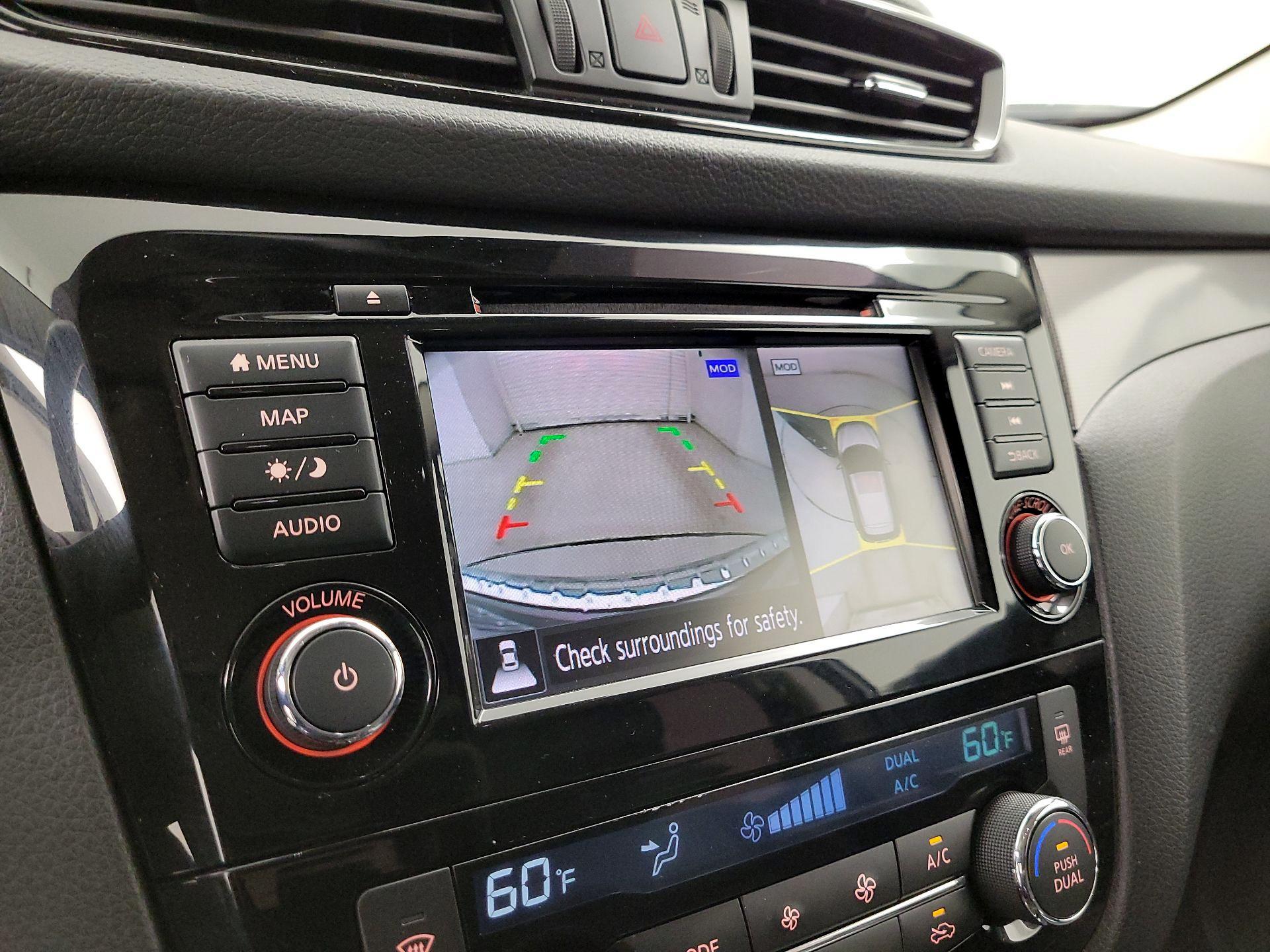 Thumbnail: 2020 Nissan Rogue Sport - 14