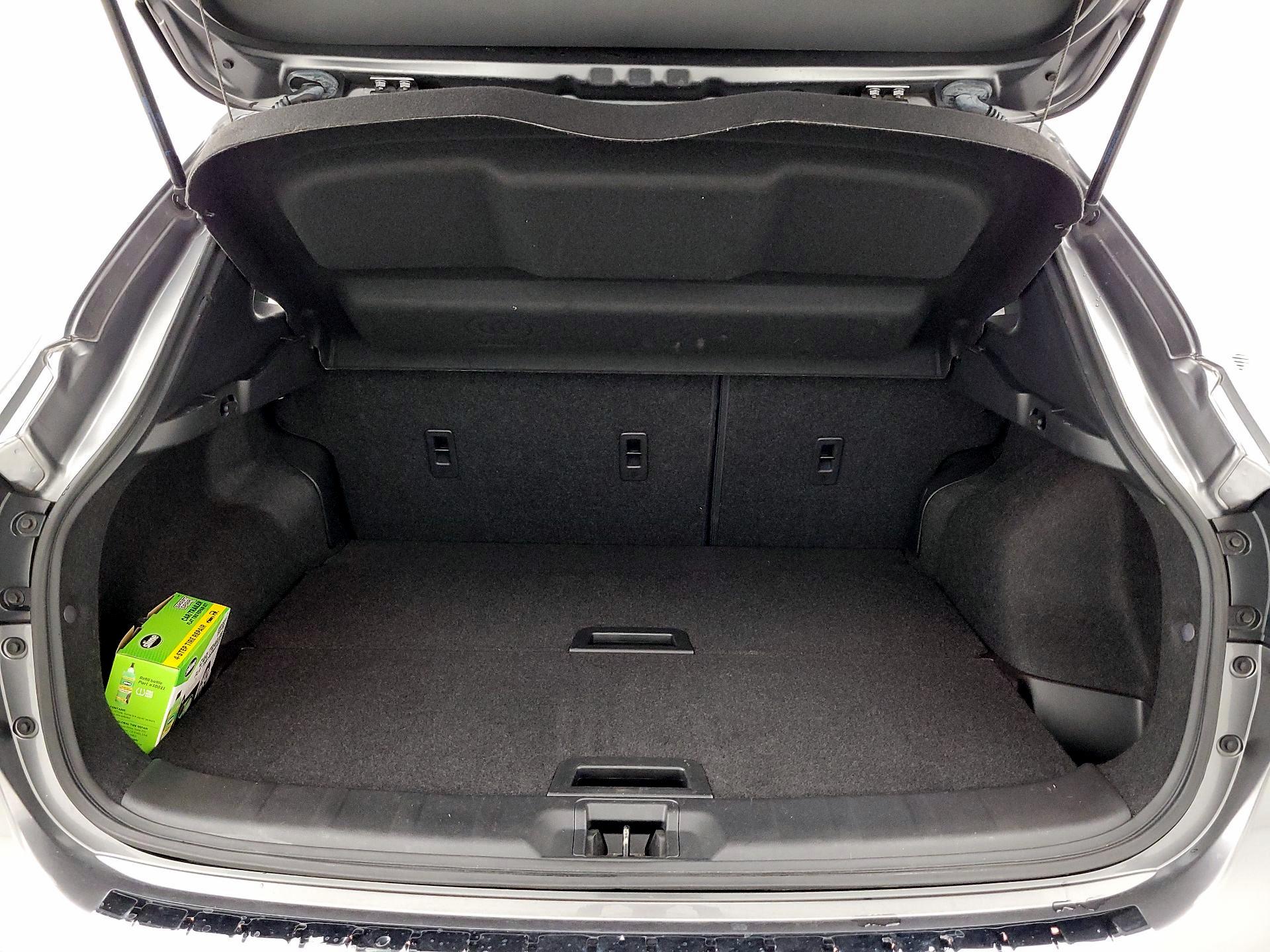 Thumbnail: 2020 Nissan Rogue Sport - 19