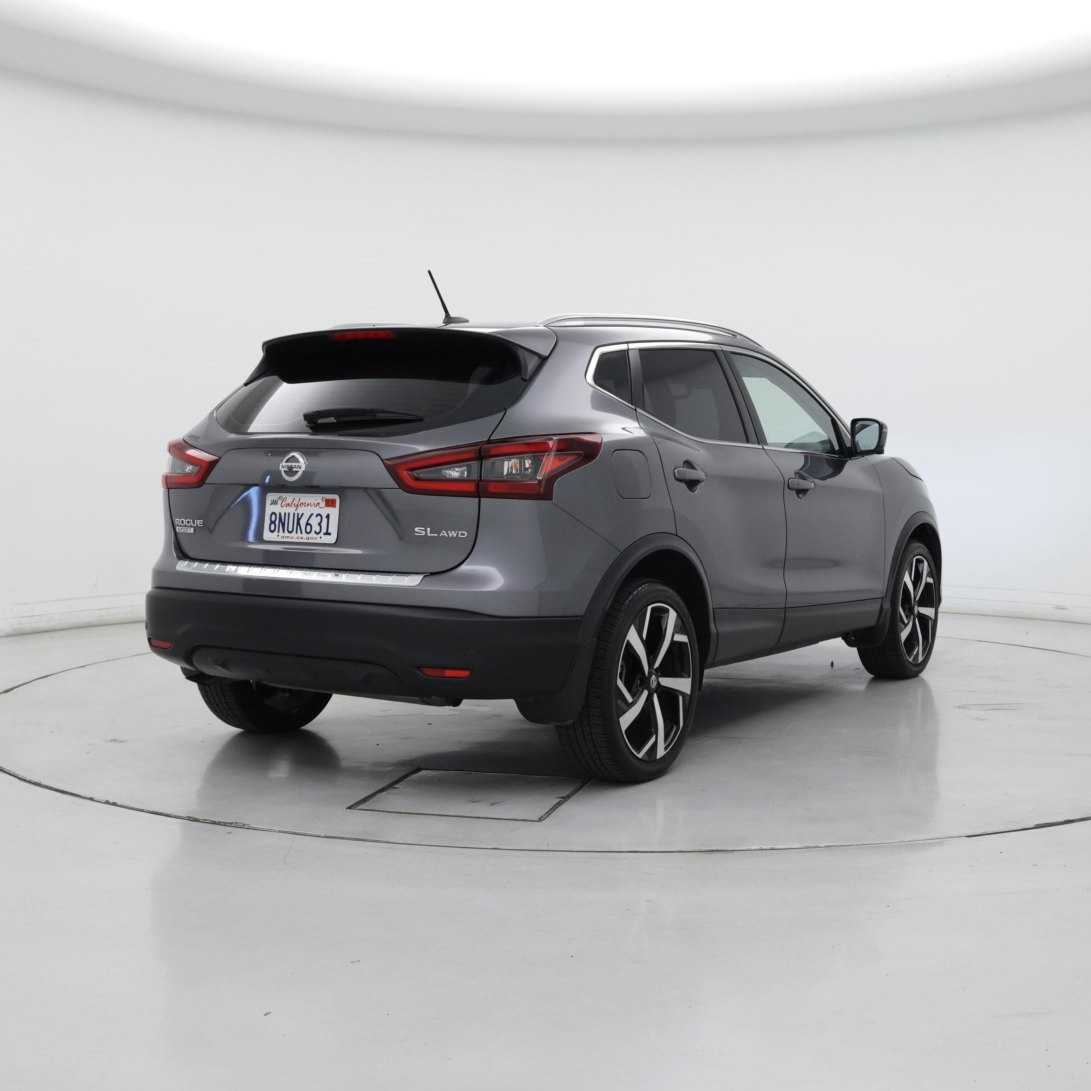 Thumbnail: 2020 Nissan Rogue Sport - 8