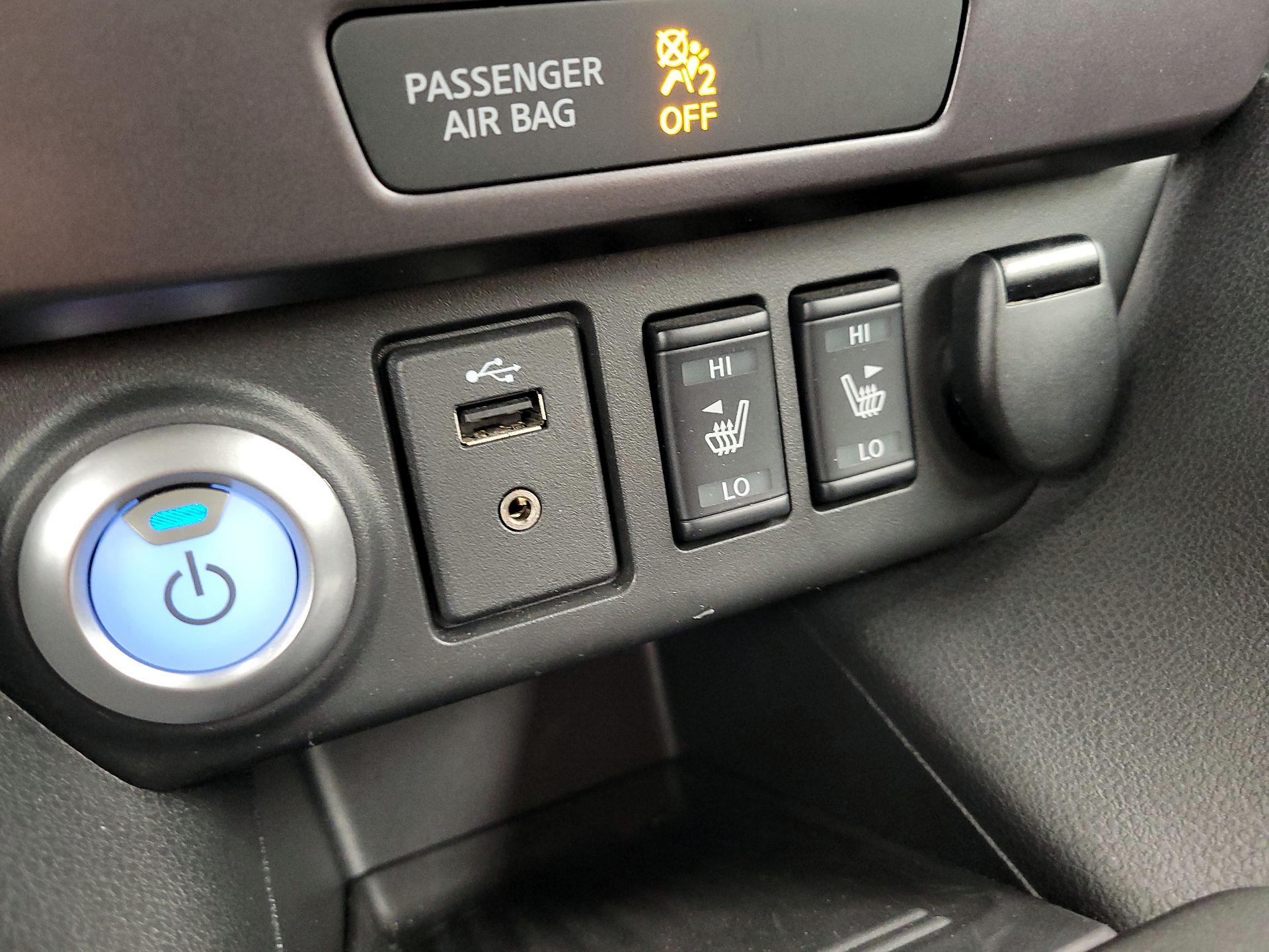 Thumbnail: 2019 Nissan Leaf - 18