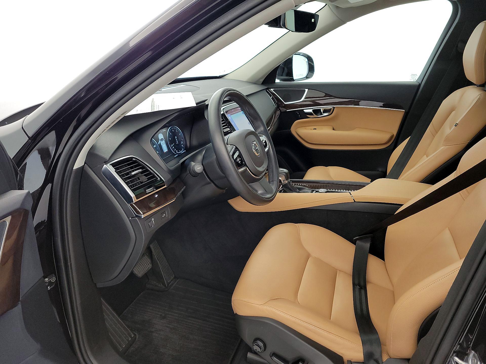 Thumbnail: 2016 Volvo XC90 - 11