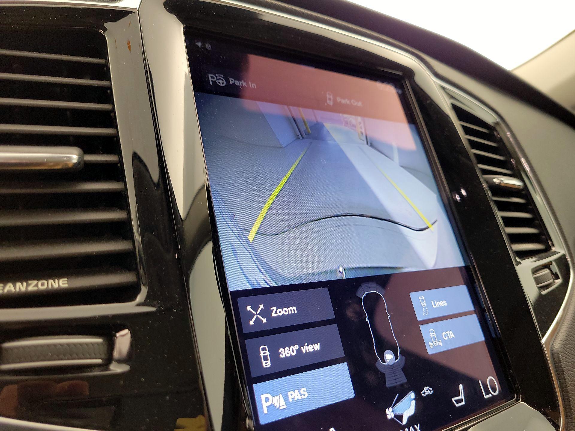 Thumbnail: 2016 Volvo XC90 - 15