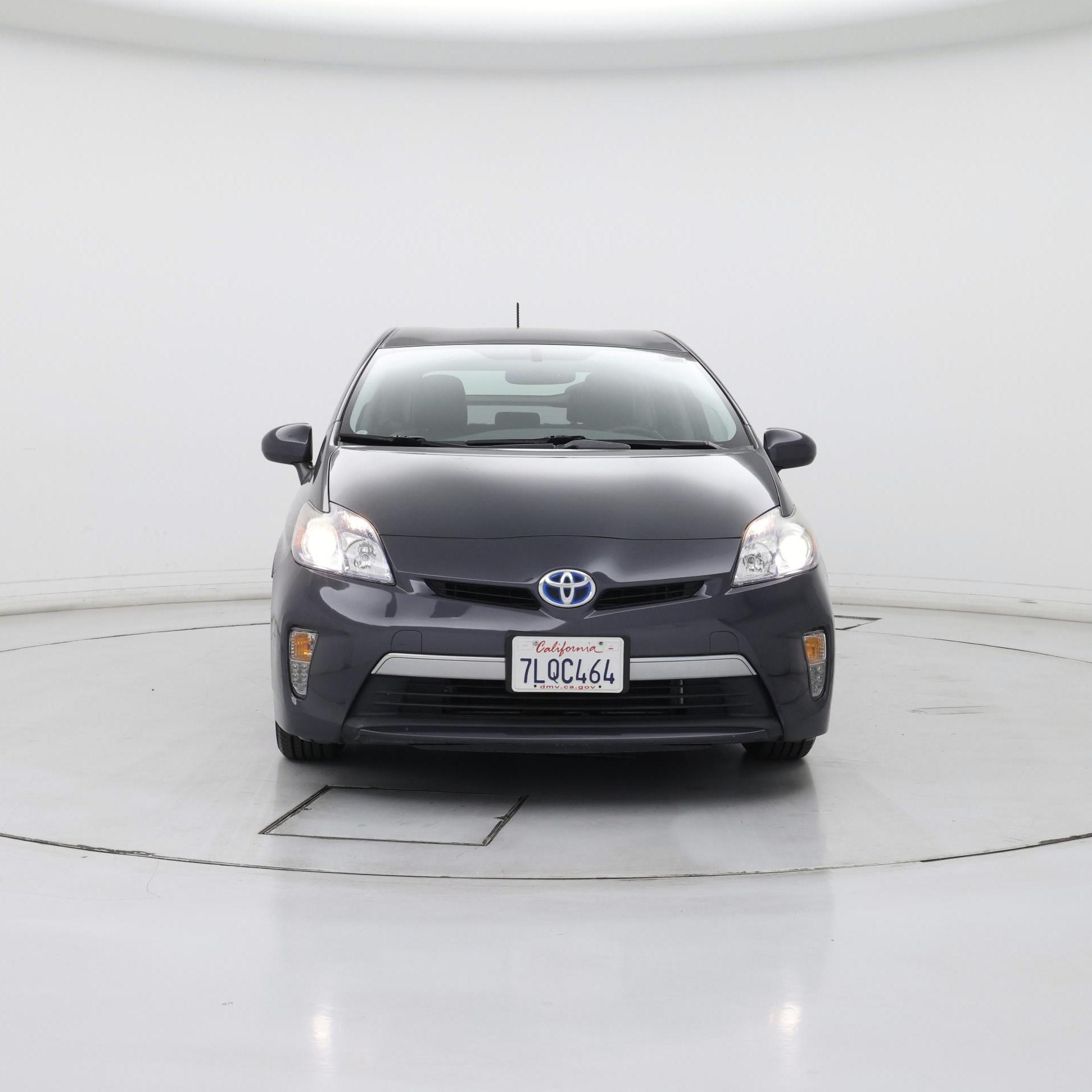 Thumbnail: 2015 Toyota Prius - 5