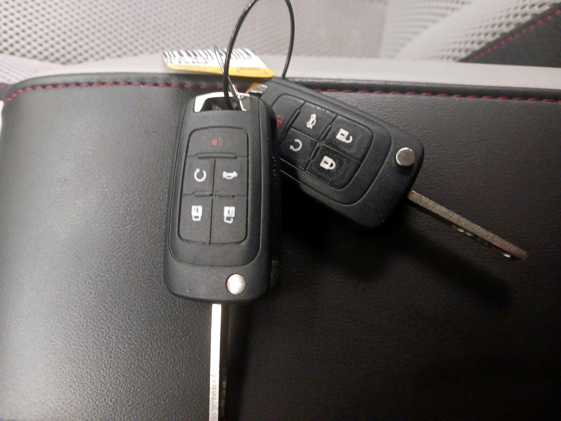 Thumbnail: 2013 Chevrolet Equinox - 20